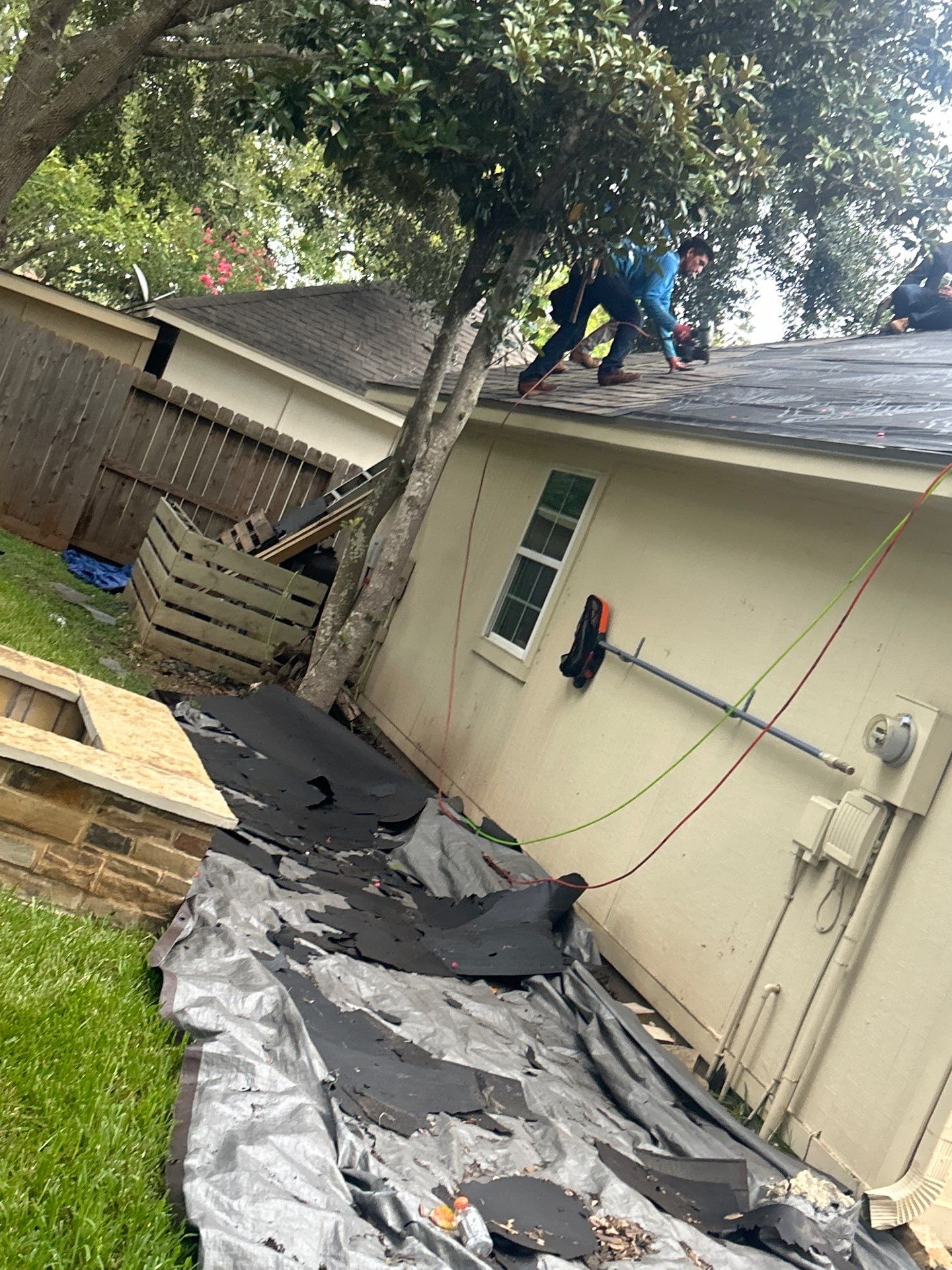 Residential Roofing Installation using Owen's Corning Duration (Lifetime) Shingles by Roof Repair Company