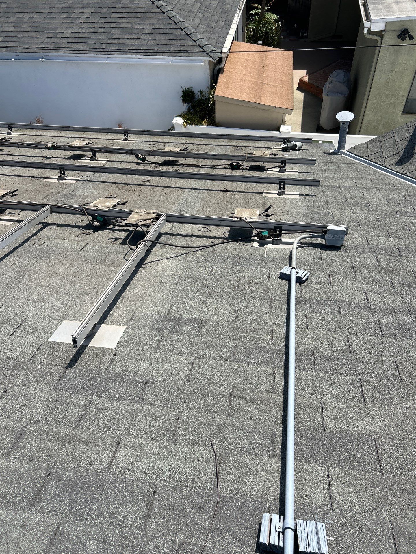 11765 Tennessee Ave Los Angeles by Solar Discovery