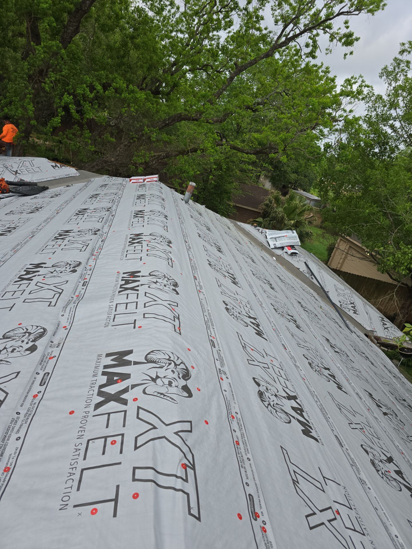 Roof Replacement Houston by Roof Repair Company