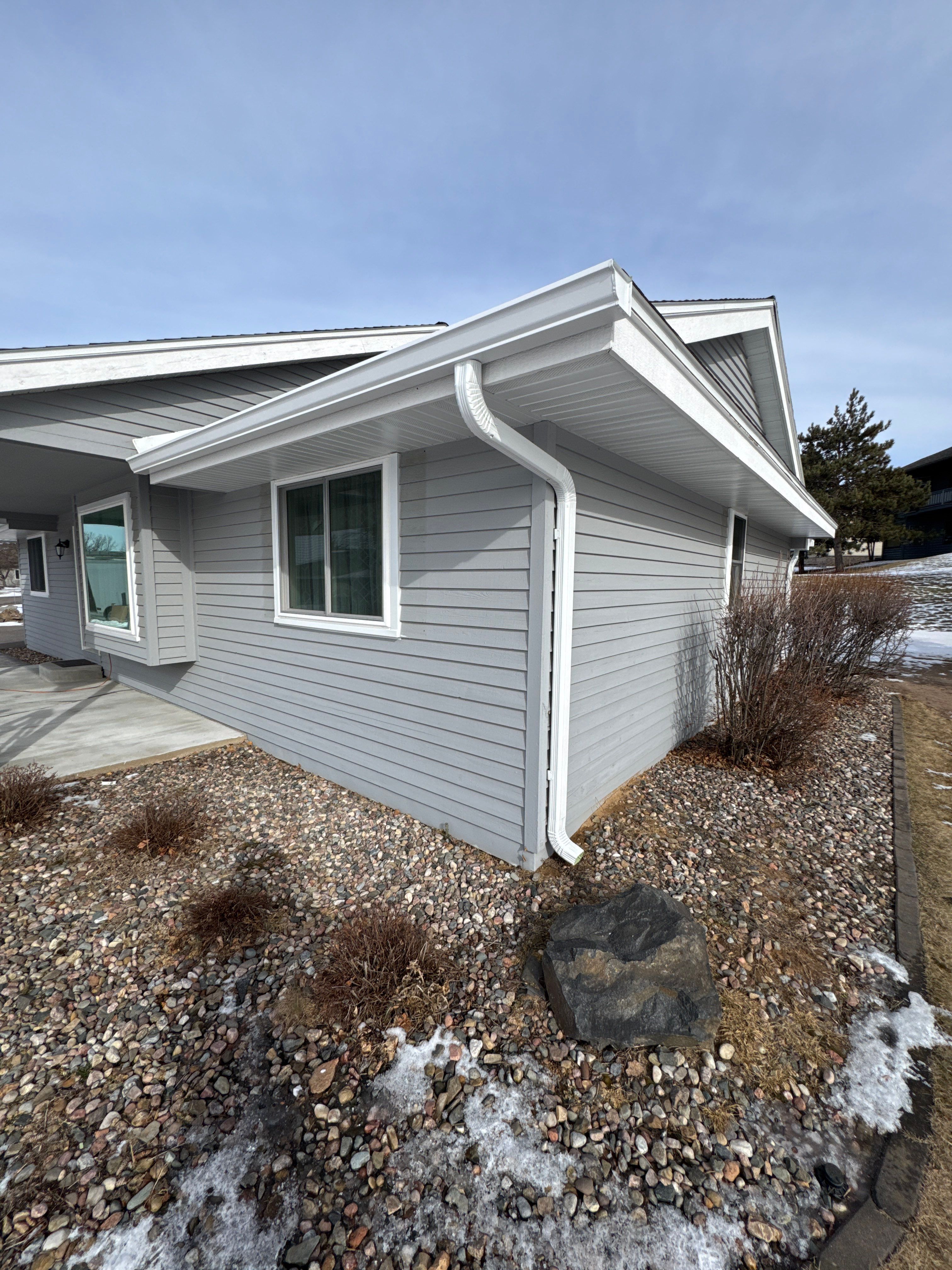 AA Seamless LLC featured photo.
