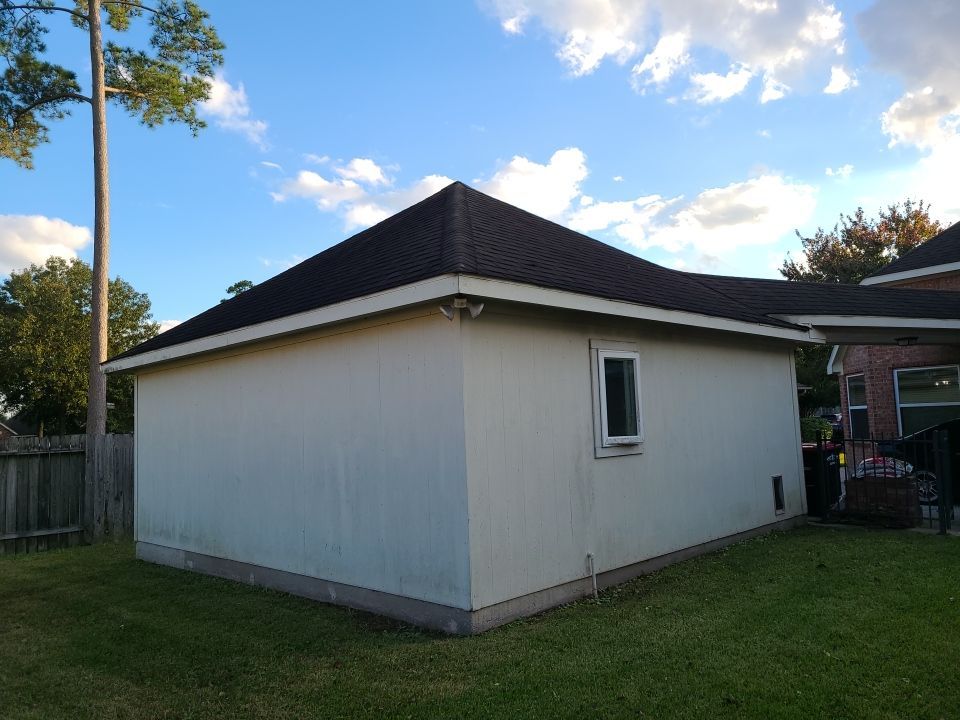 SureStart PLUS 4-STAR Warranty Fully covers materials, labor, tear-off and disposal expenses in years 1-50. by Roof Concepts Construction
