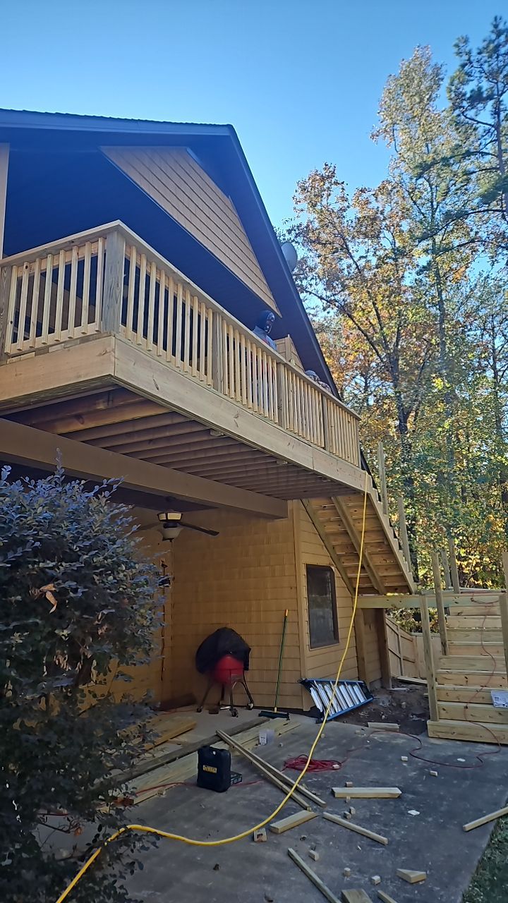 Million Dollar Lake - Deck and Fence by Pillar and Pine