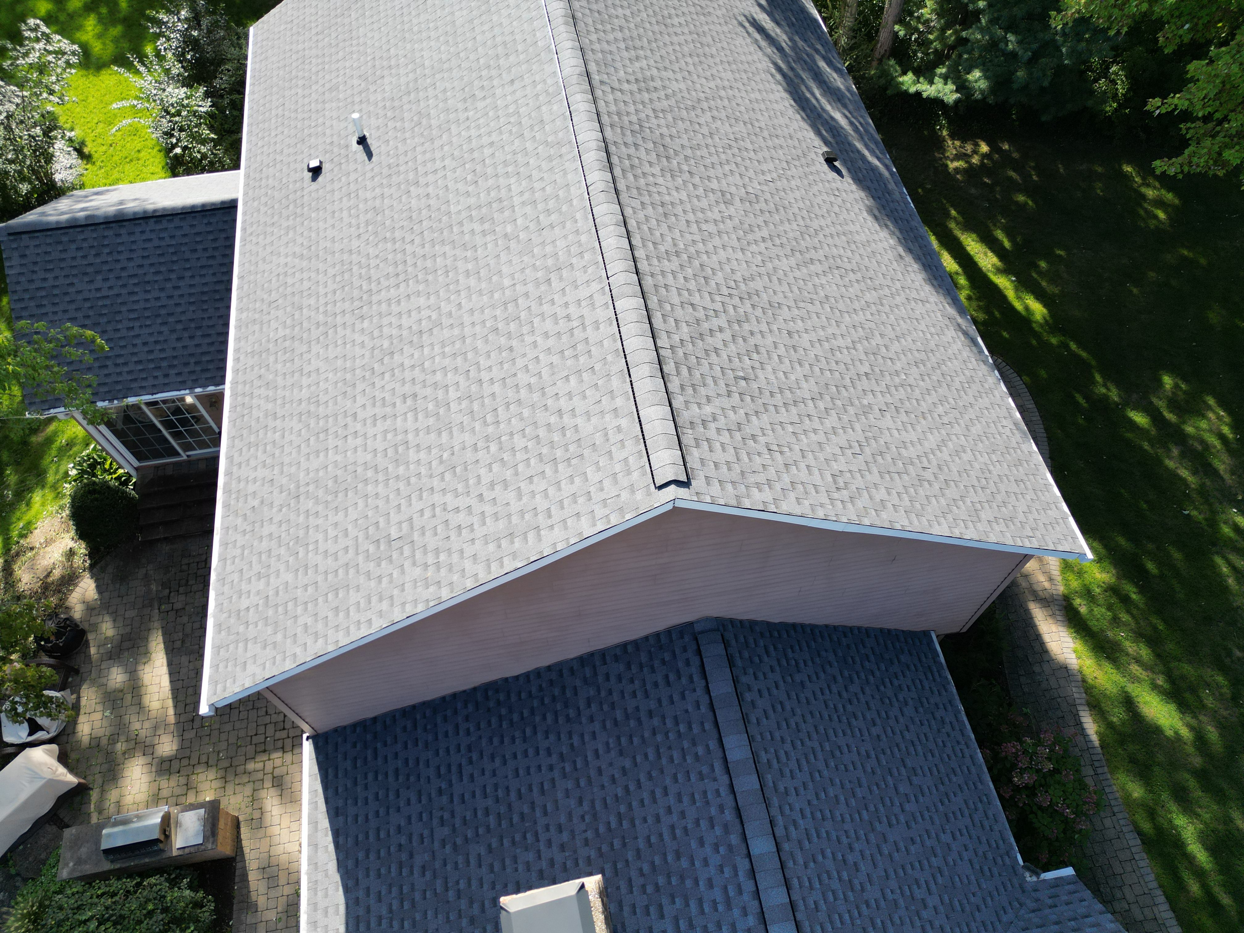 Residential Architectural Shingle Roof Replacement in Chagrin Falls, Ohio by Atlas Roofing & Restoration