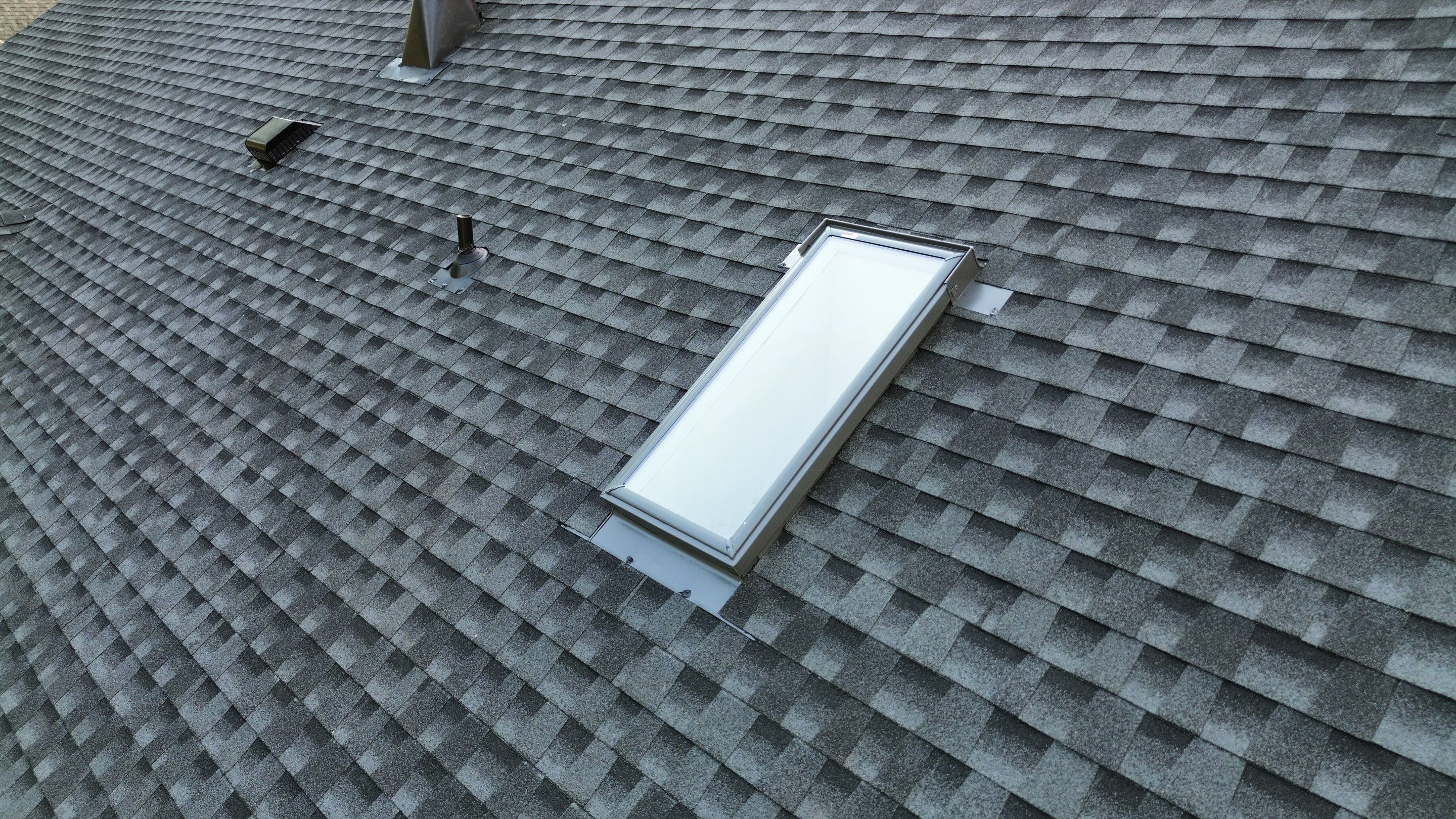 GAF HDZ Charcoal by Skybird Roofing