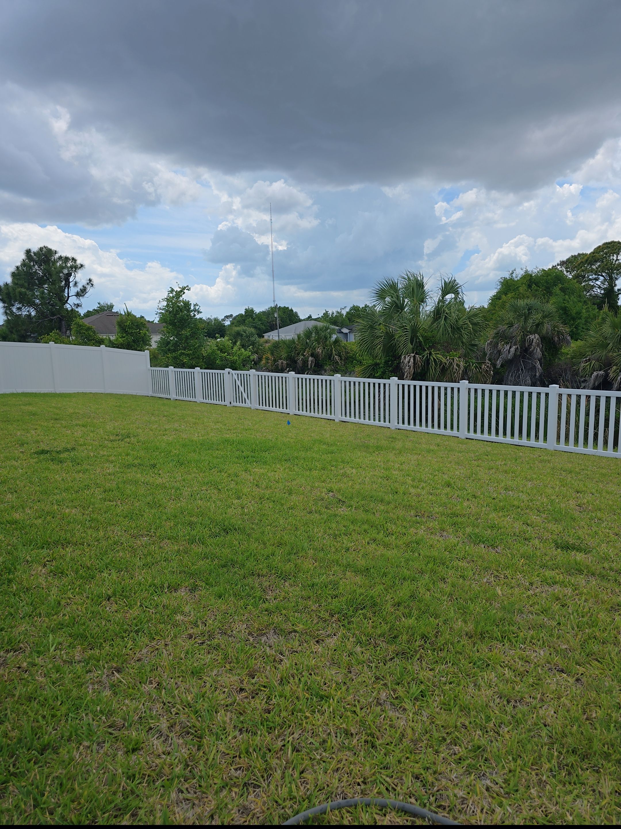 Vinyl Fence Install in Port Charlotte by True Fence LLC