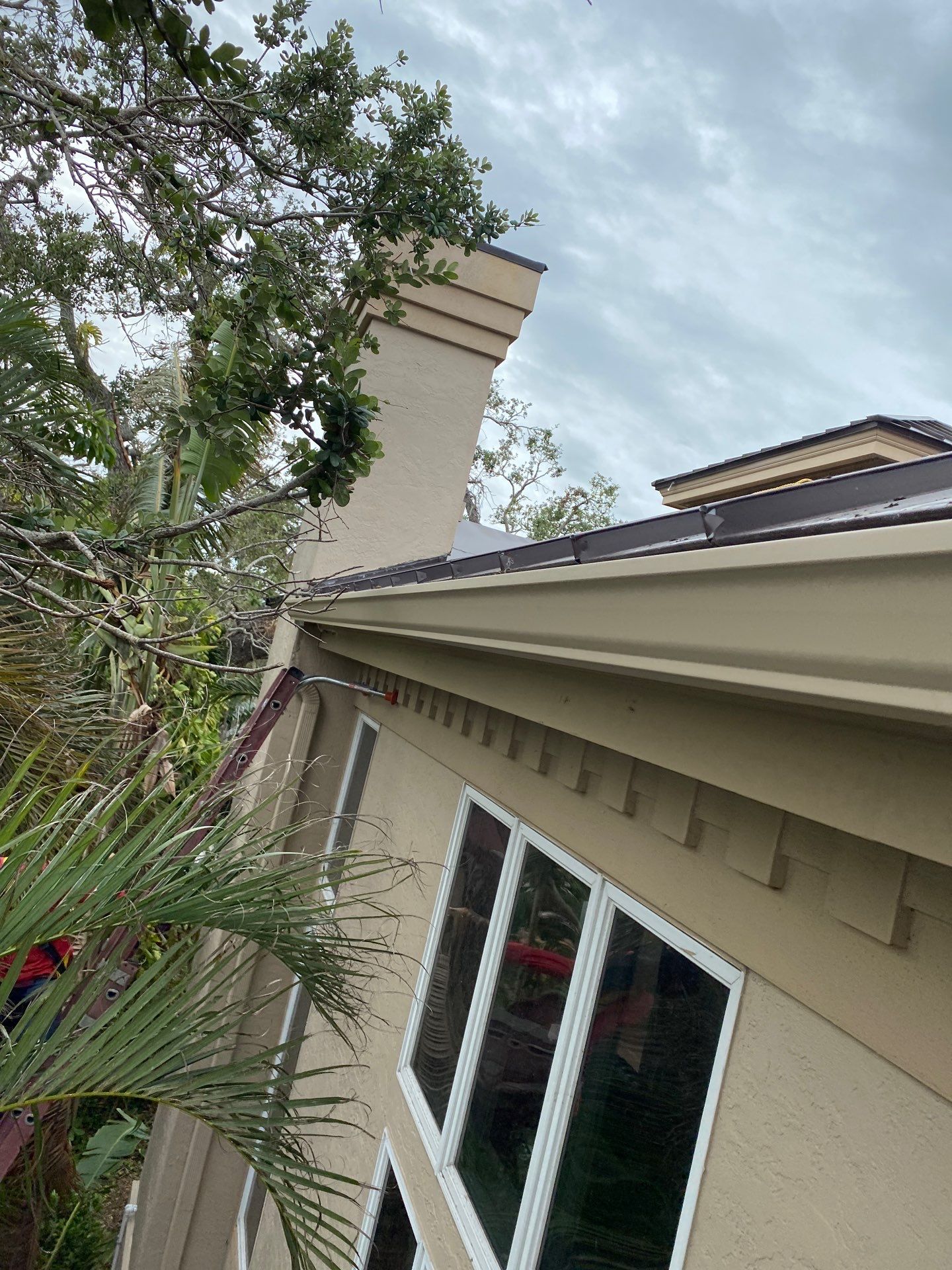 Seamless Gutters in Sarasota FL by Gutter Professors