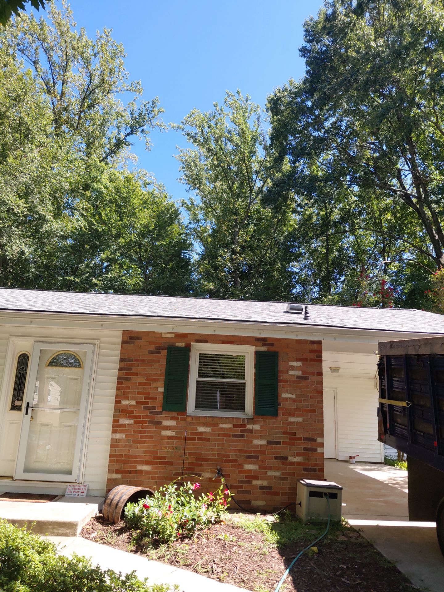 Springfield : with CertainTeed Landmark Pro in Max Def Cobblestone Gray  by RM Banning, Inc.