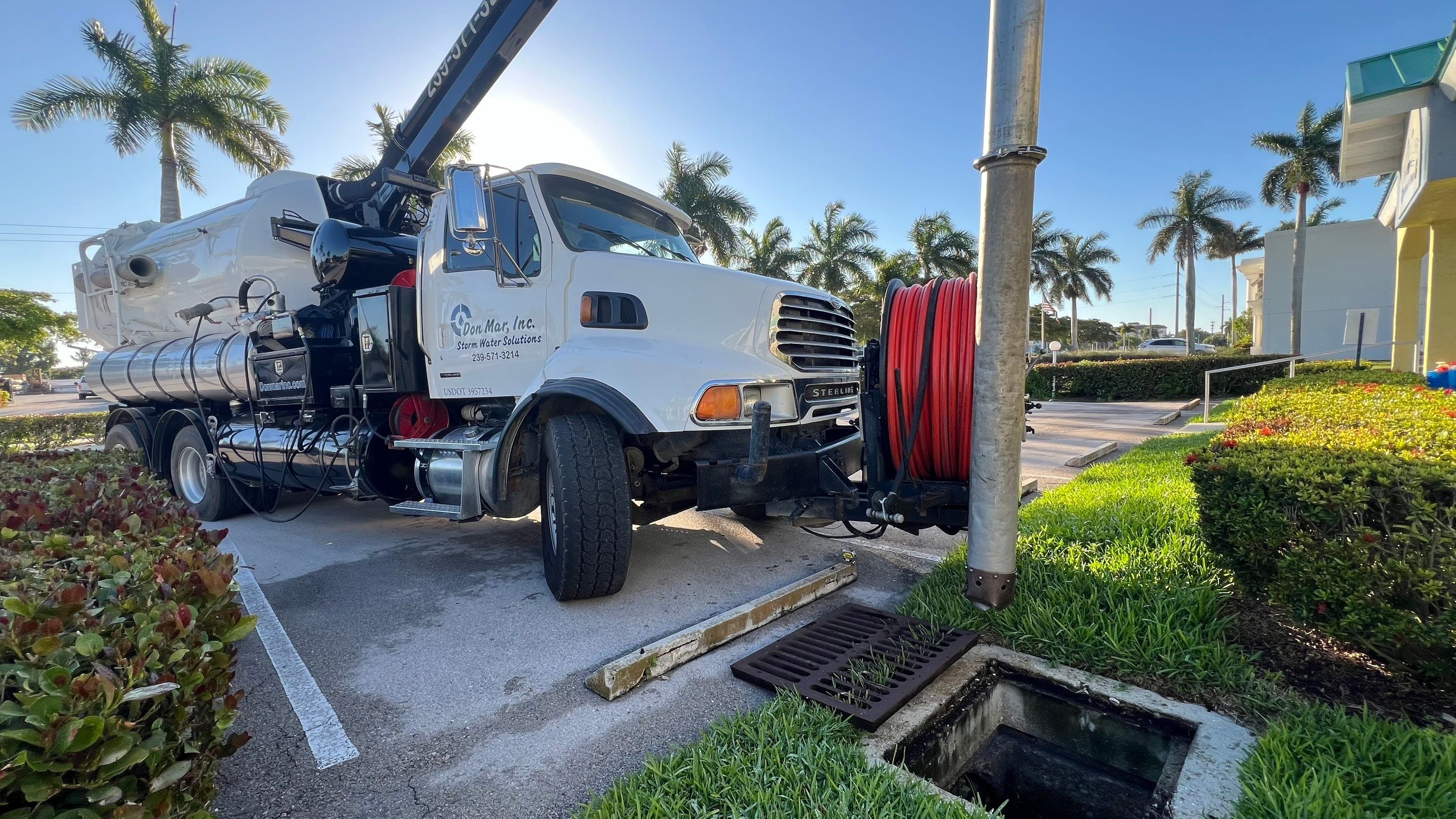 Stromwater System Maintenance at Bill Smith Appliances / Critter Cafe Marco Island Catch Basin by Don Mar, Inc. Storm Water Solutions