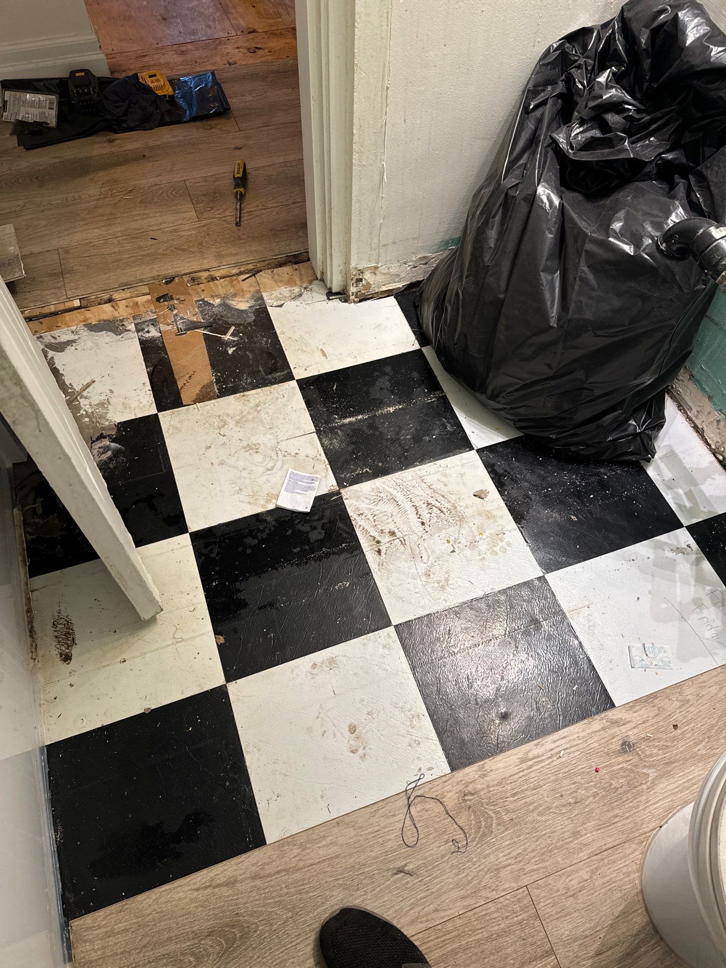 Kitchen Flooring & Bathroom Upgrade by YVR Construction Group