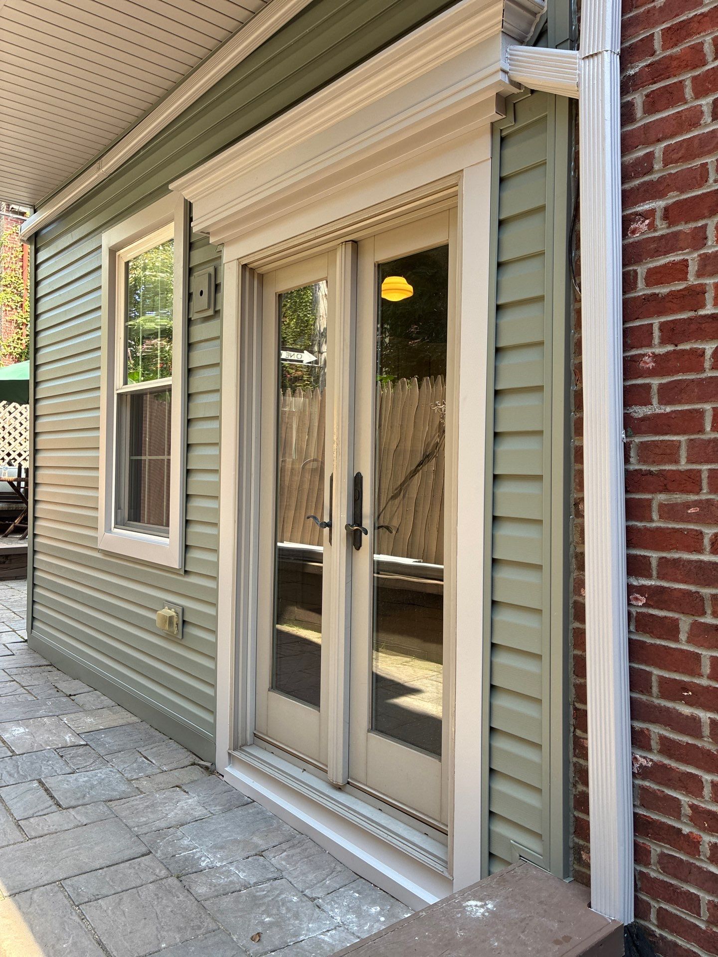 Mastic Ovation Vinyl Siding Renovation for Pittsburgh Rowhome by Ideal Siding Pittsburgh