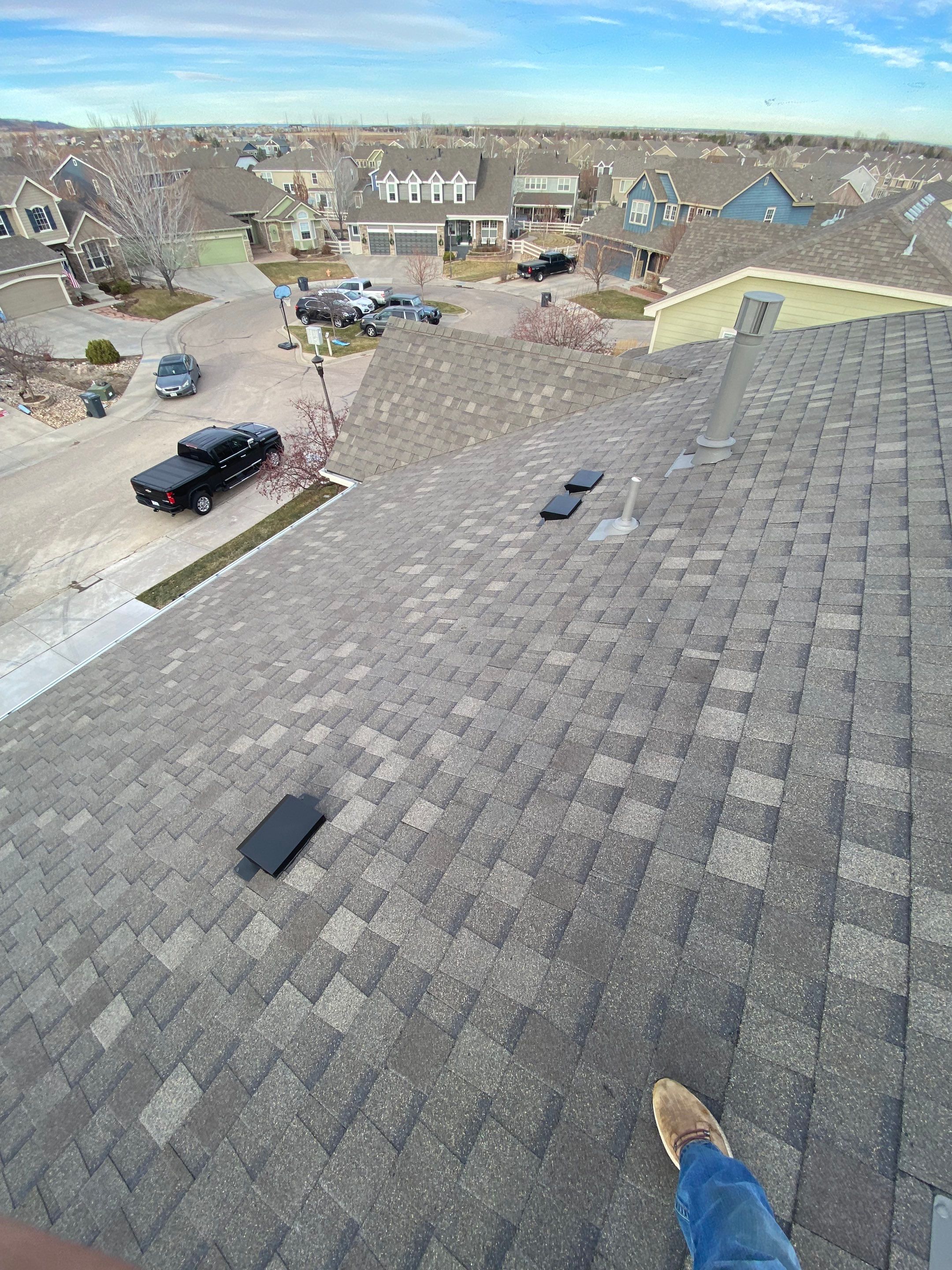 Resdiental Hail Damage Roof Replacement using Atlas Pinnacle Class 4 Impact Resistant "Weathered Wood" color by Black Belt Roofing