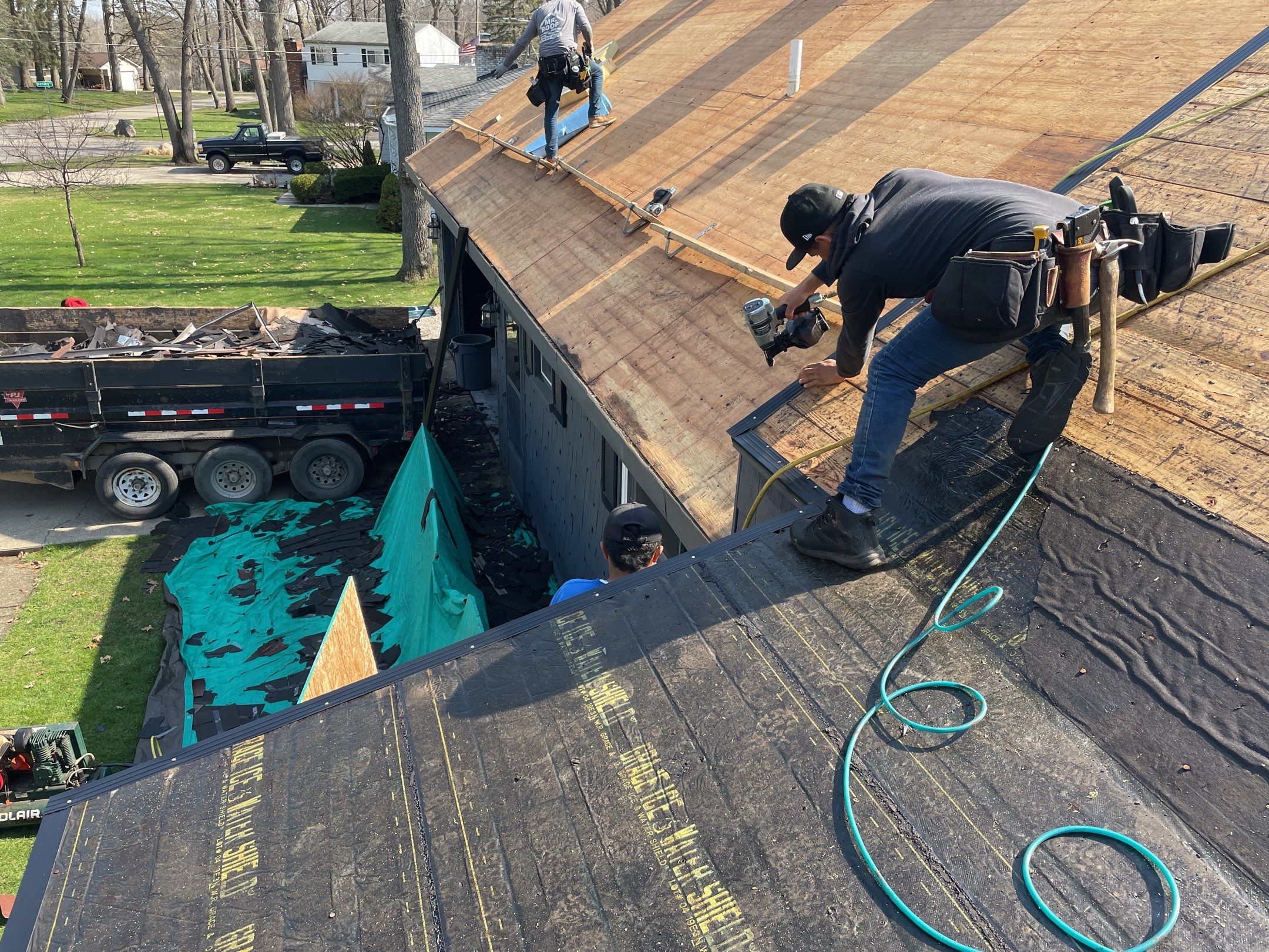 Roof Replacement using CertainTeed Landmark by 180 Contractors