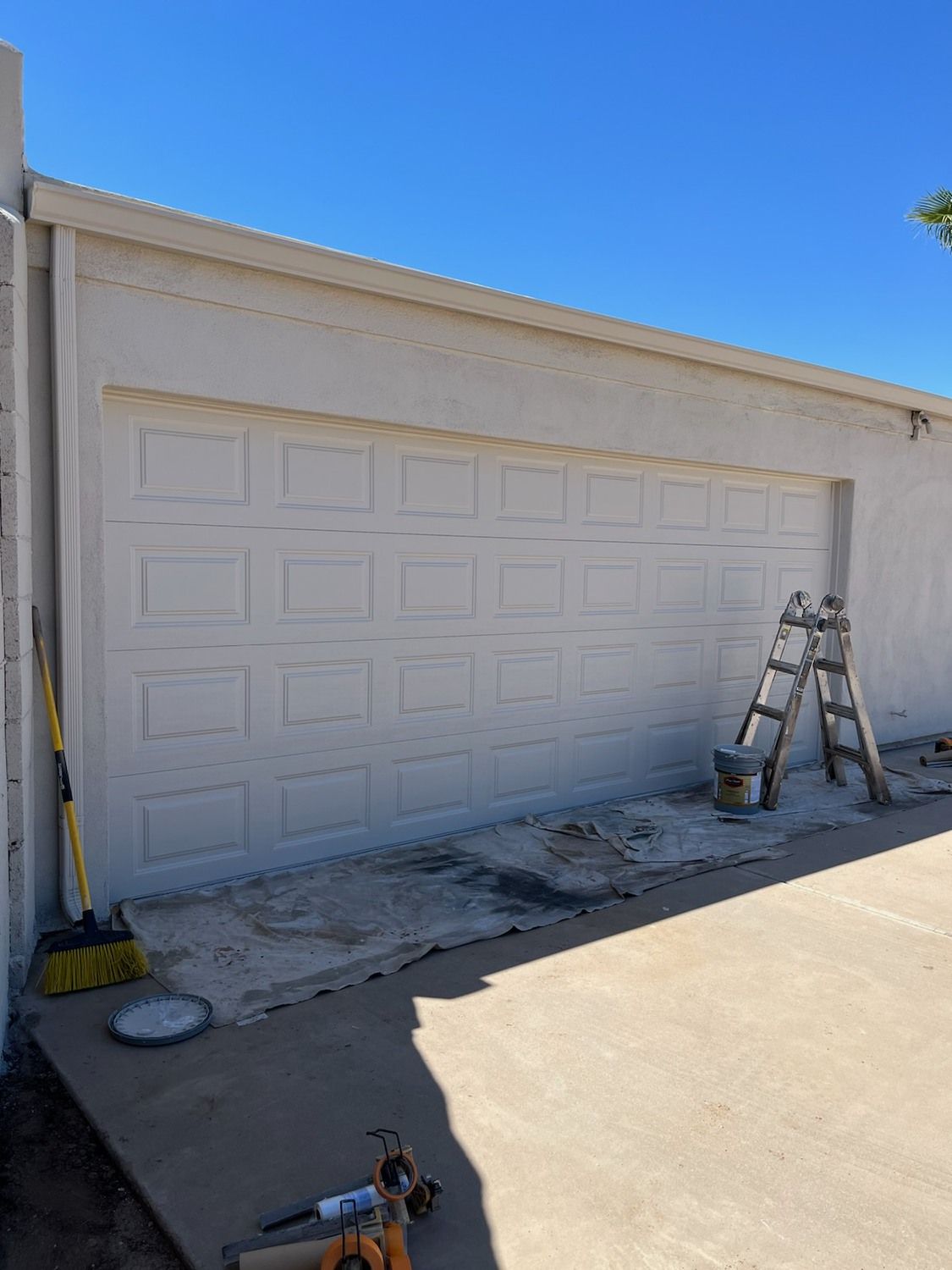 Ranch / Parapet Style; Single Family Home by Crash of Rhinos Painting & Garage Floors