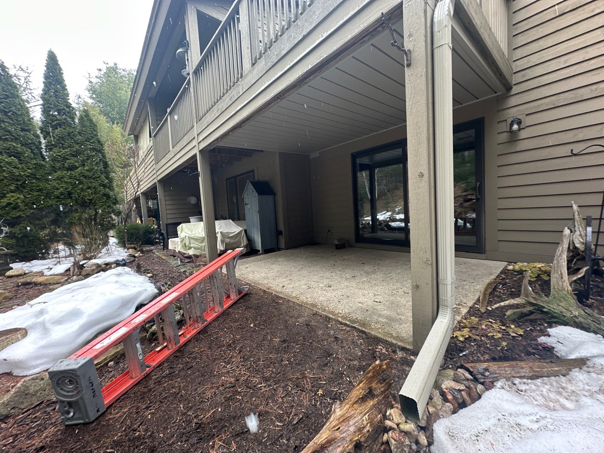 Traverse City Underdeck System Installation by Rainbow Seamless Systems