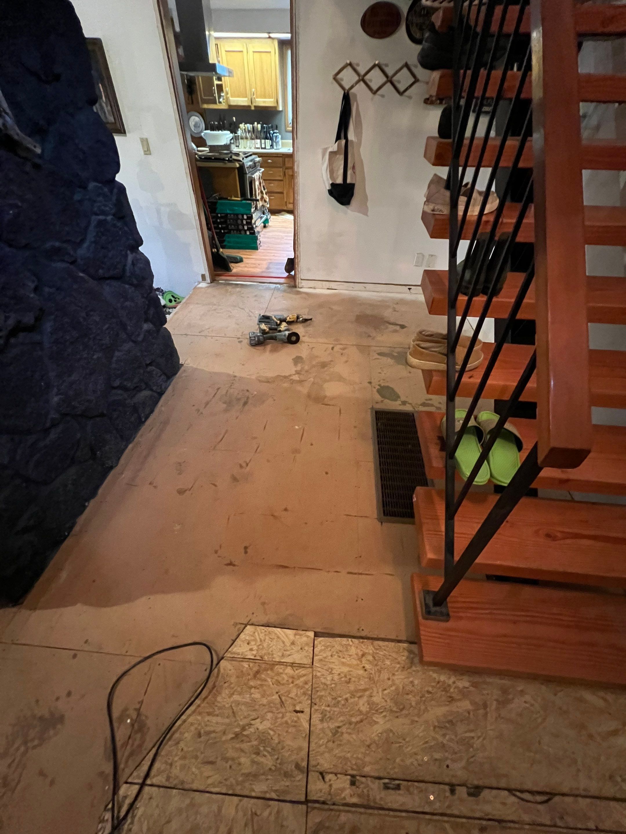 Flooring Installation by Handyman State LLC