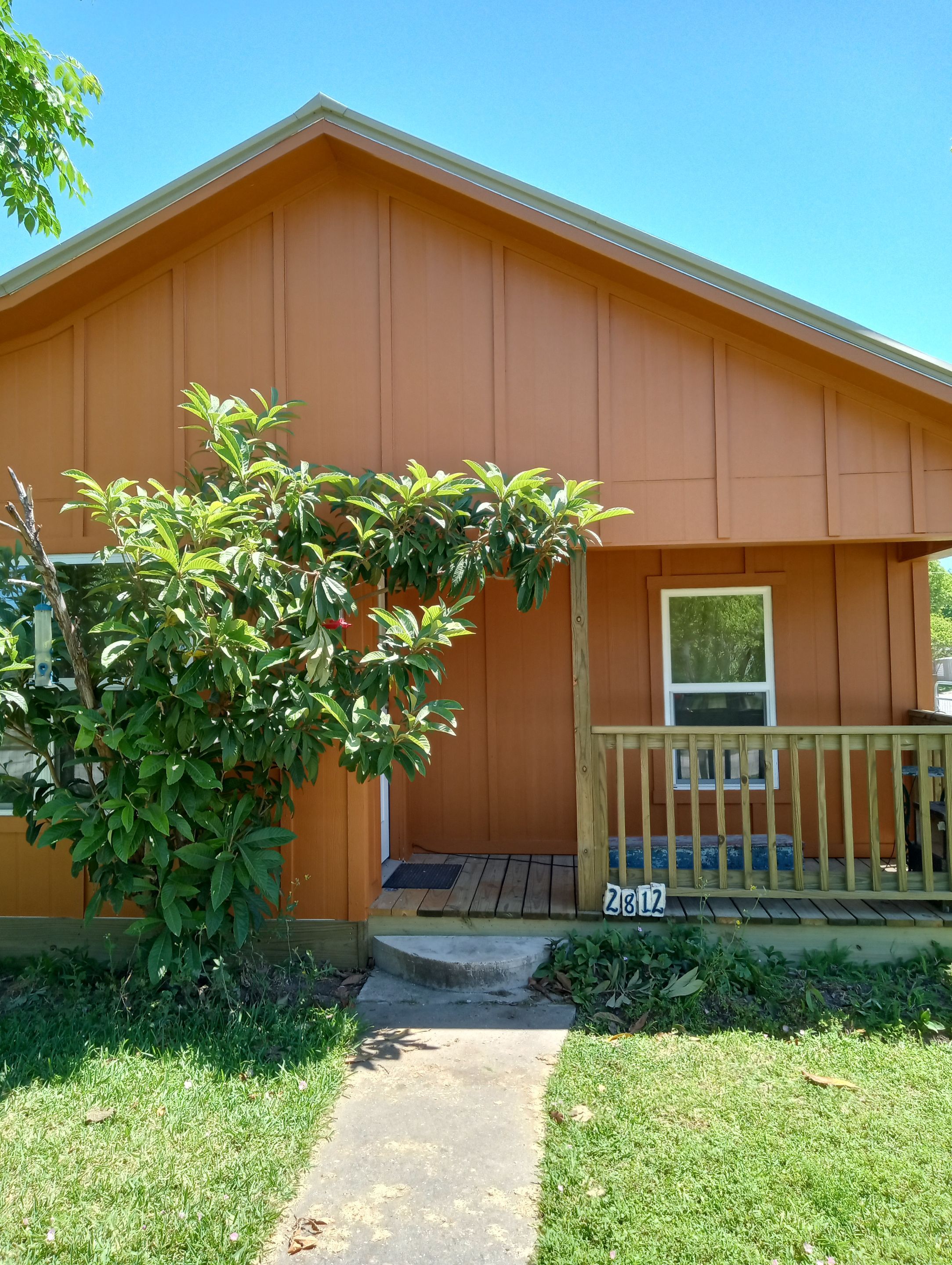 Vinyl to Hardie by Bayfront Roofing and Construction