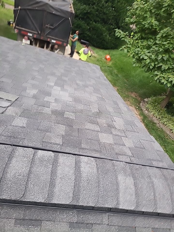 Vienna: CertainTeed Landmark Pro Architectural Shingles in Max Def Pewterwood by RM Banning, Inc.