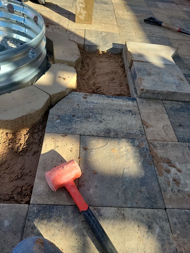 Outdoor kitchen by Clays Services Inc