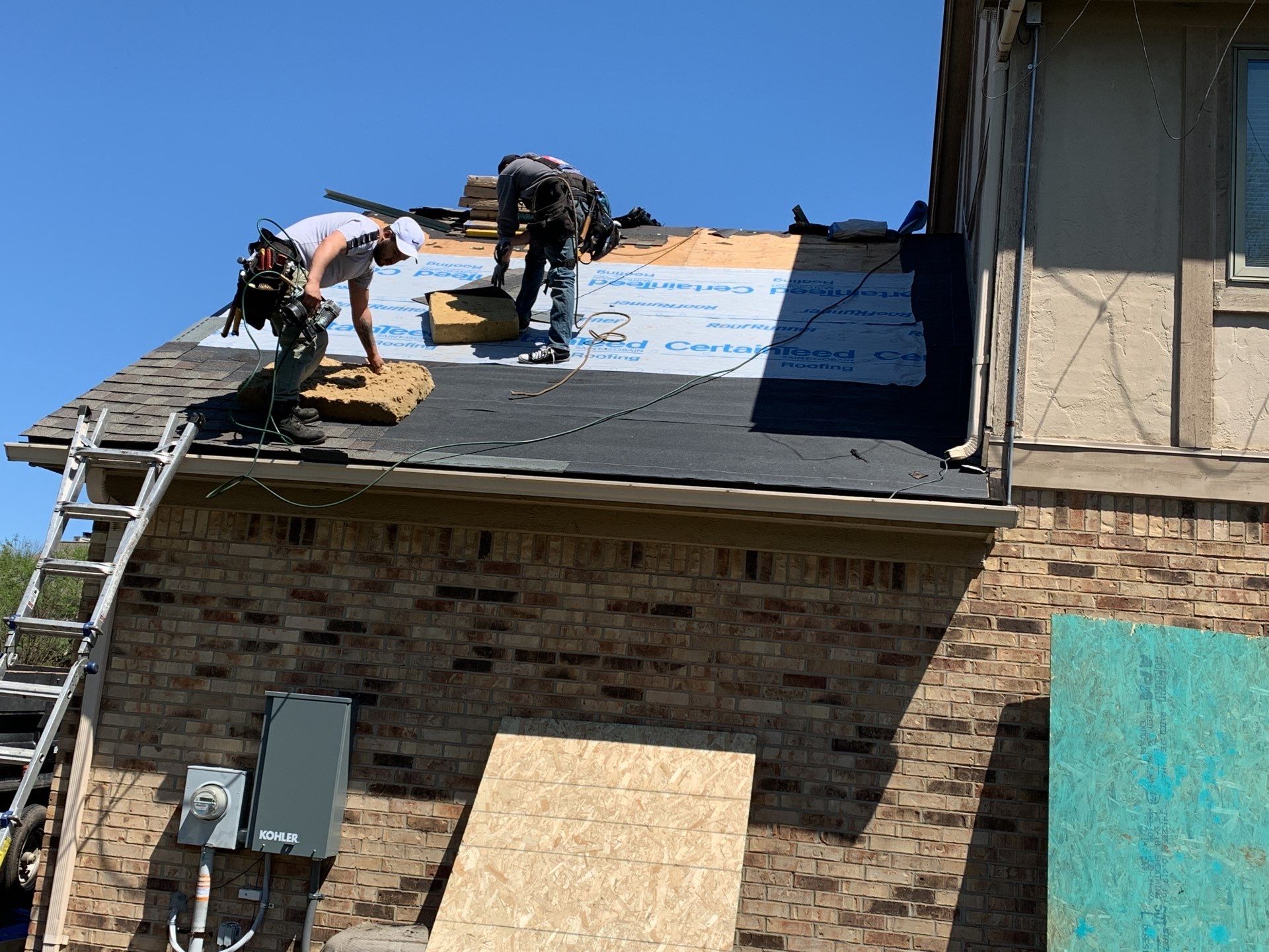 Roof Replacement using CertainTeed Landmark by 180 Contractors