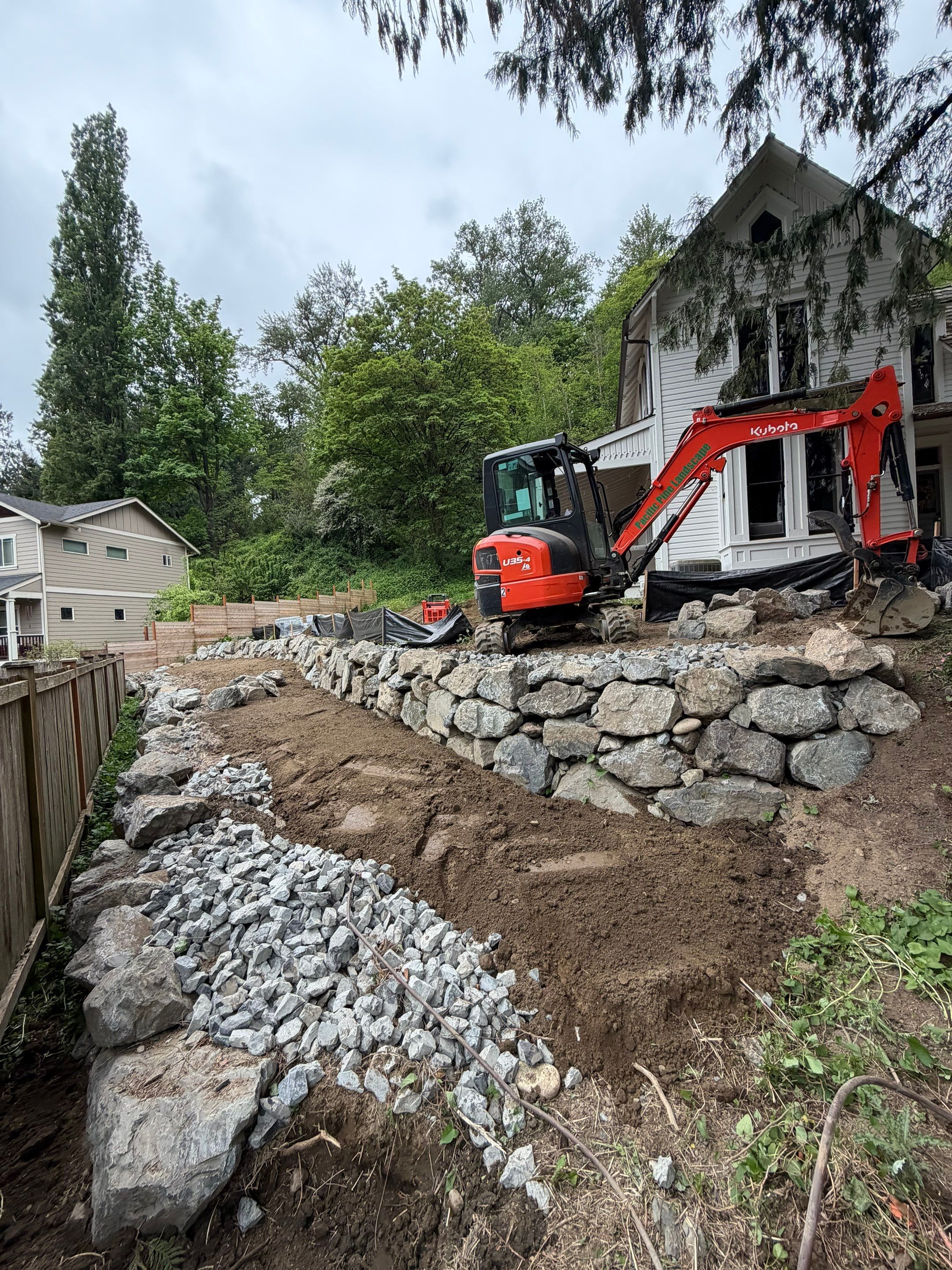 Maple Ave Renovation by Pacific Pine Landscape