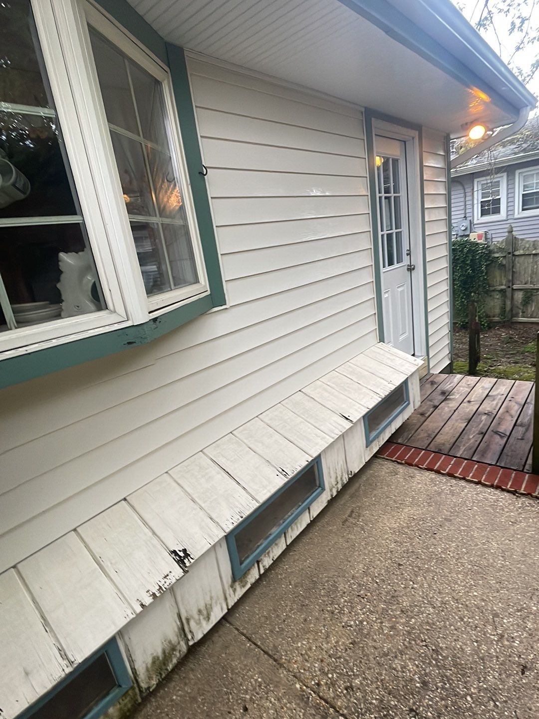 Deck Cleaning & House Wash by SJ Exterior