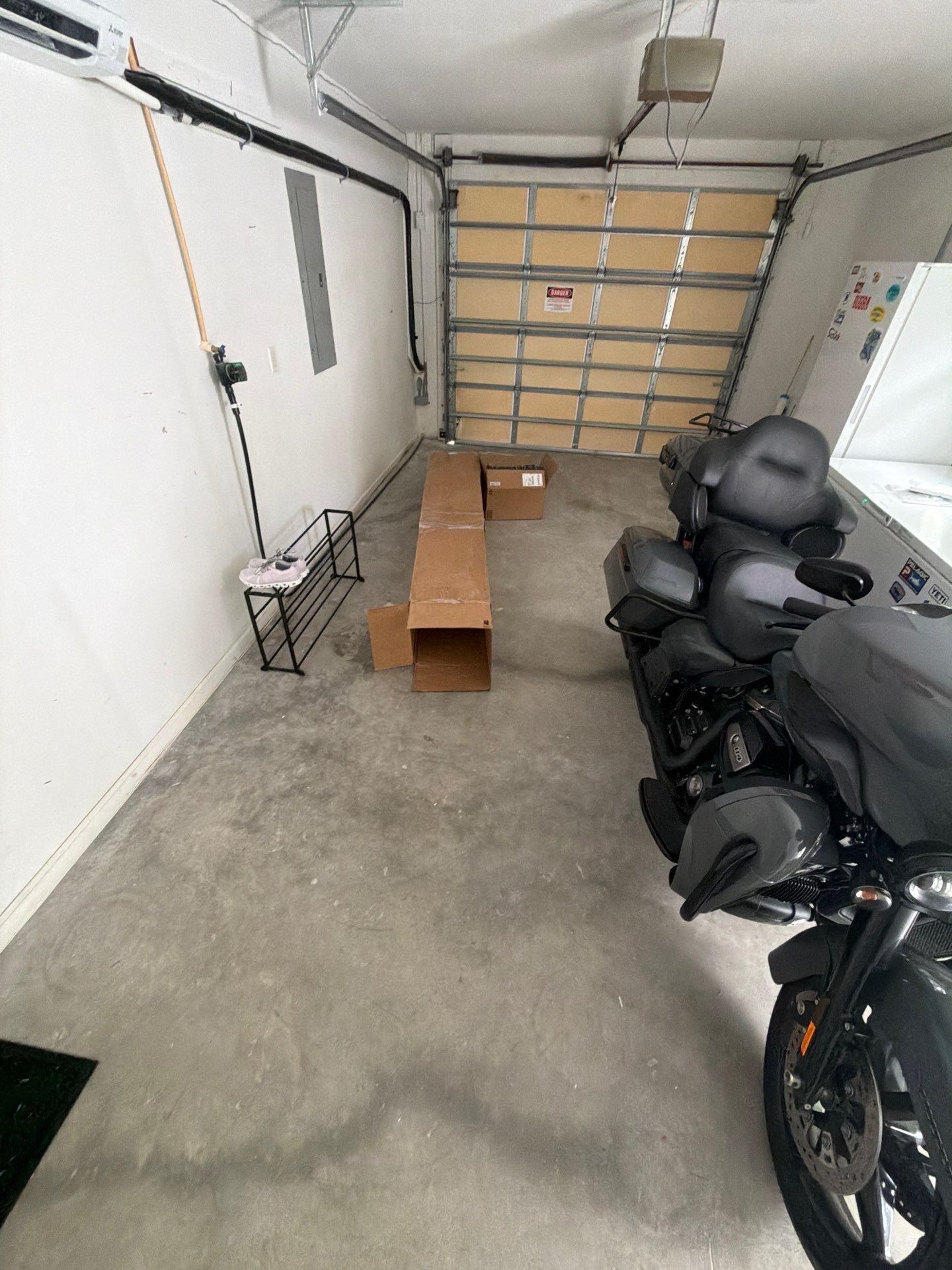 “Tidal Wave” Garage Floor in Key Colony Beach, FL by Tropical Epoxy Coatings & Creations LLC 