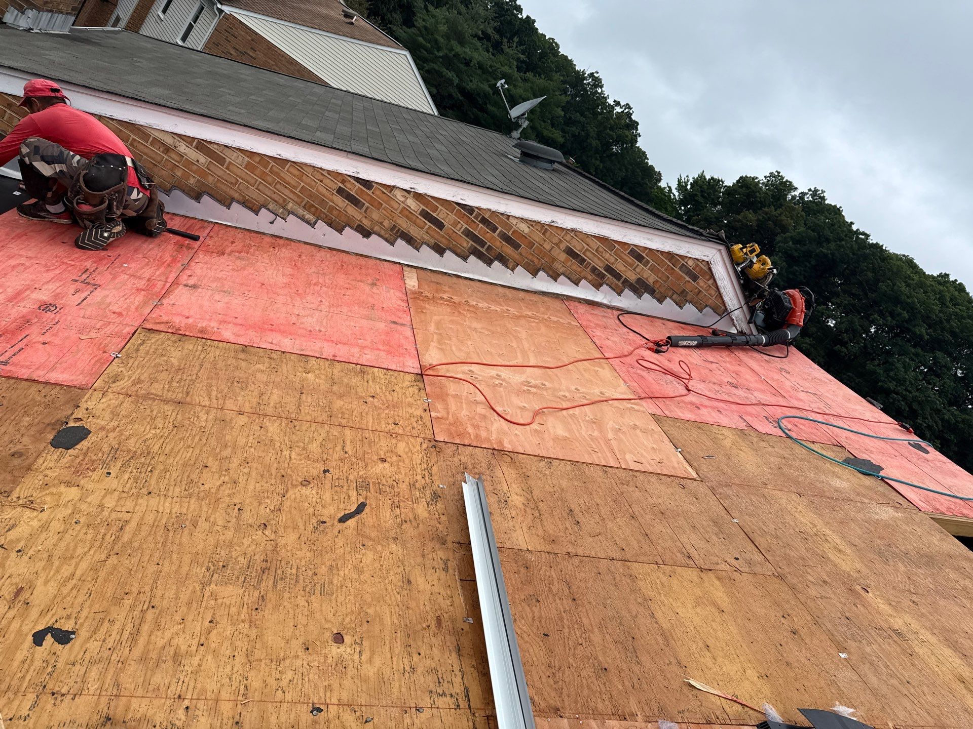 Woodbridge: Residential Roof Replacement with CertainTeed Landmark PRO in Max Def Georgetown Gray by RM Banning, Inc.