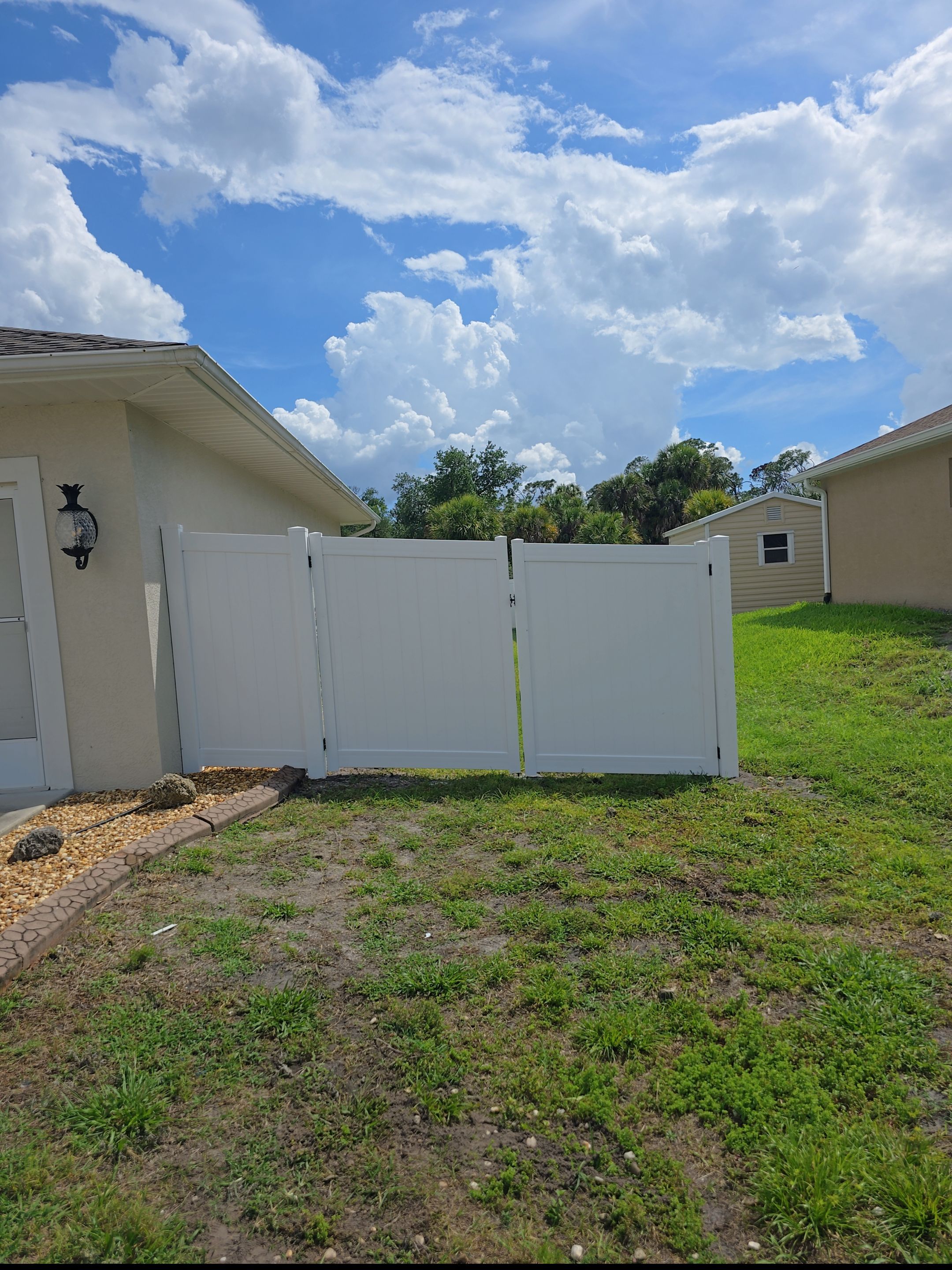 Vinyl Fence Install in North Port by True Fence LLC