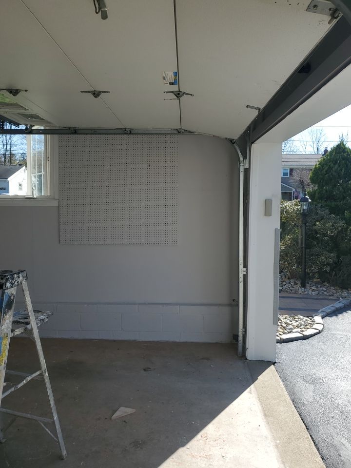 Garage Floor in Mt. Everest, Walls/Ceiling in White by Spectrum Painting, LLC