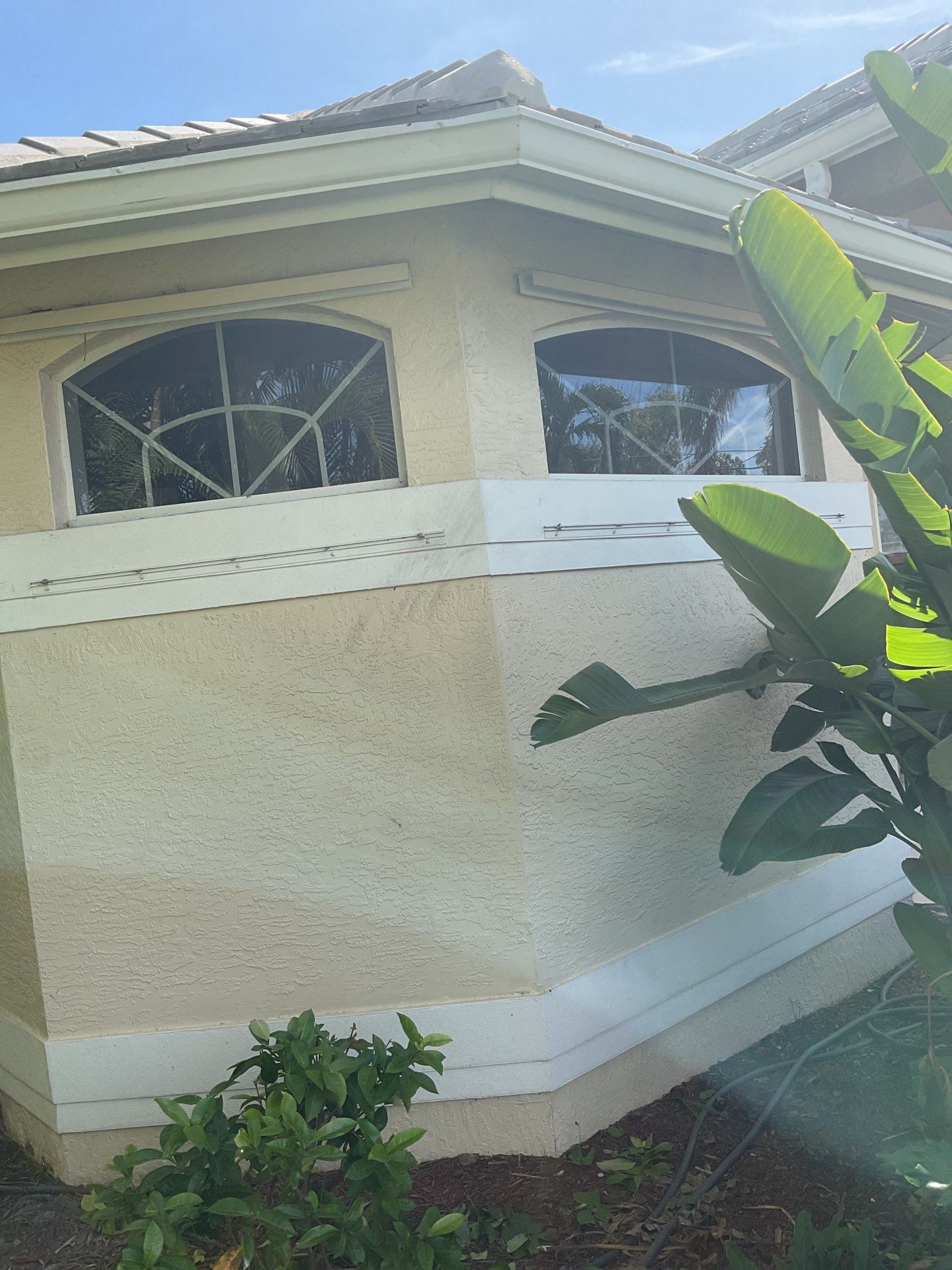 Seamless Gutters using Splash Guard in Cape Coral FL by Gutter Professors