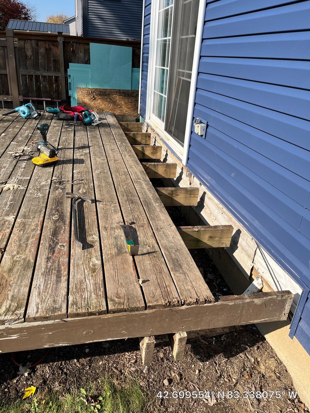 Siding Replacement using CertainTeed Restoration Classis D4 by 180 Contractors