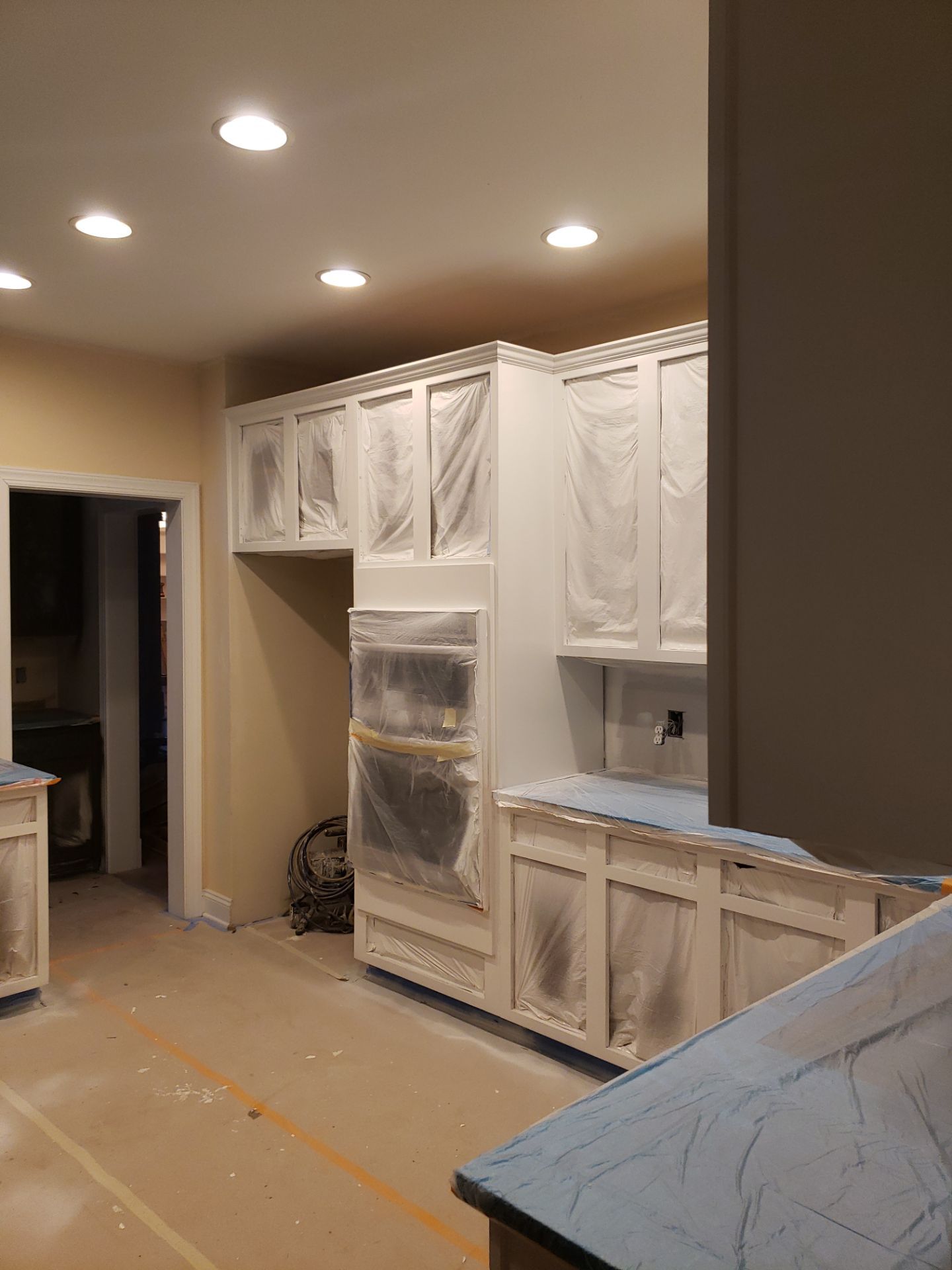 Inteiro painting and Cabineted painting by GonzalezPainters & Contractors Inc 