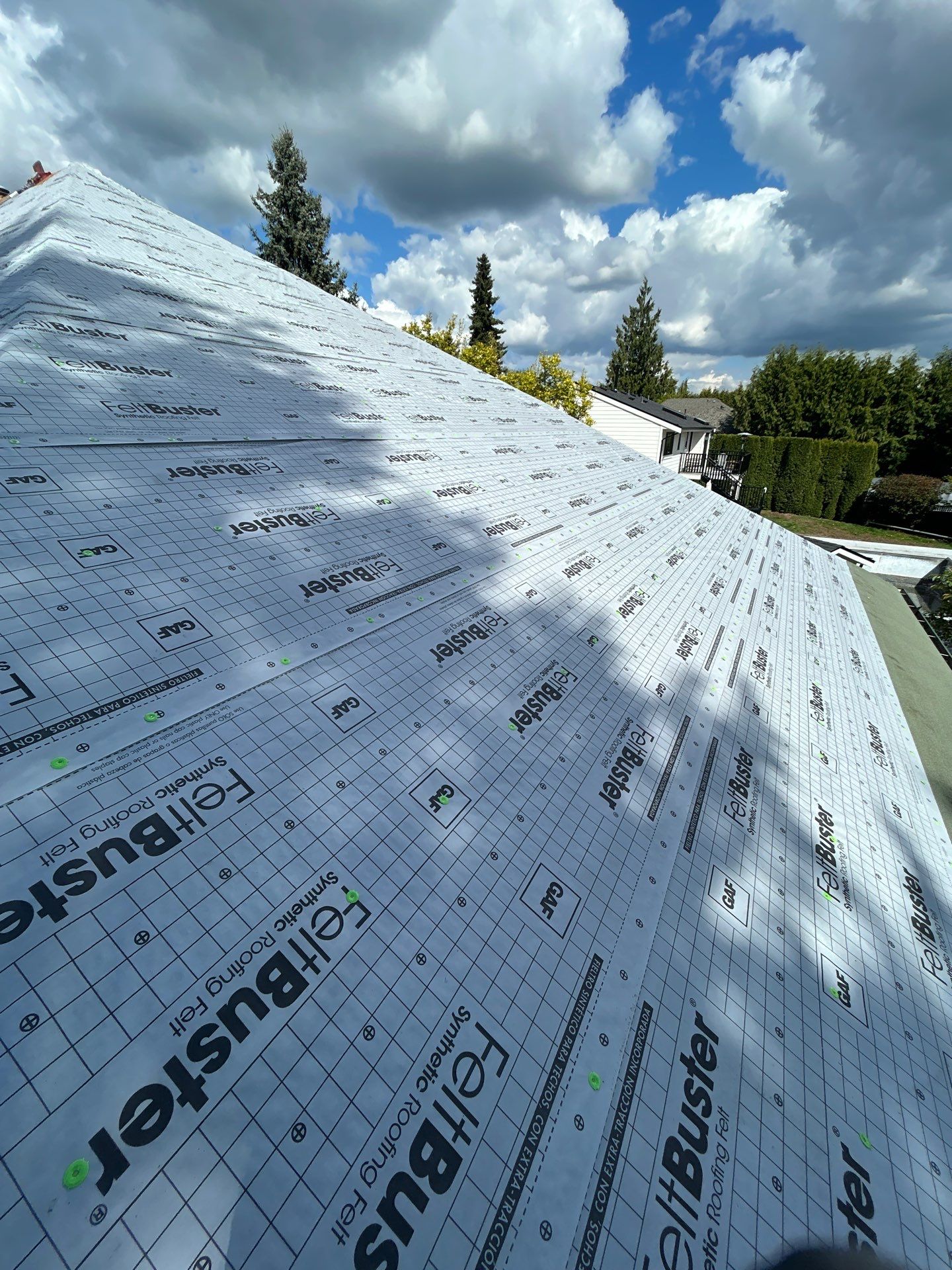 Residential Re-Roof using GAF timberline HDZ Charcoal by Top Notch Roofing Inc