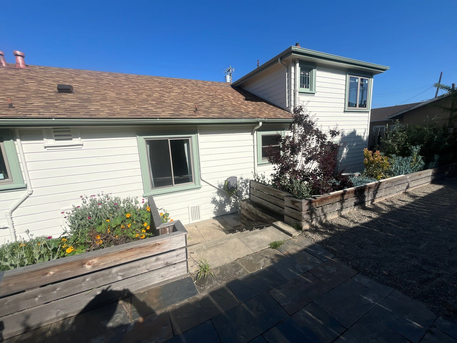 Project in Oakland by Herrera’s Bay Area Painting inc.
