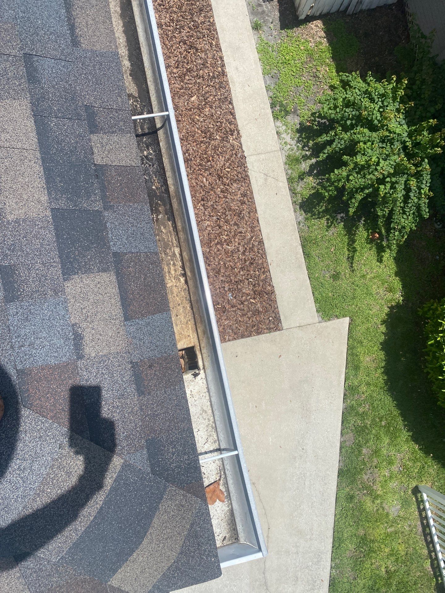 Gutter Cleaning Service in Tampa FL by Gutter Professors
