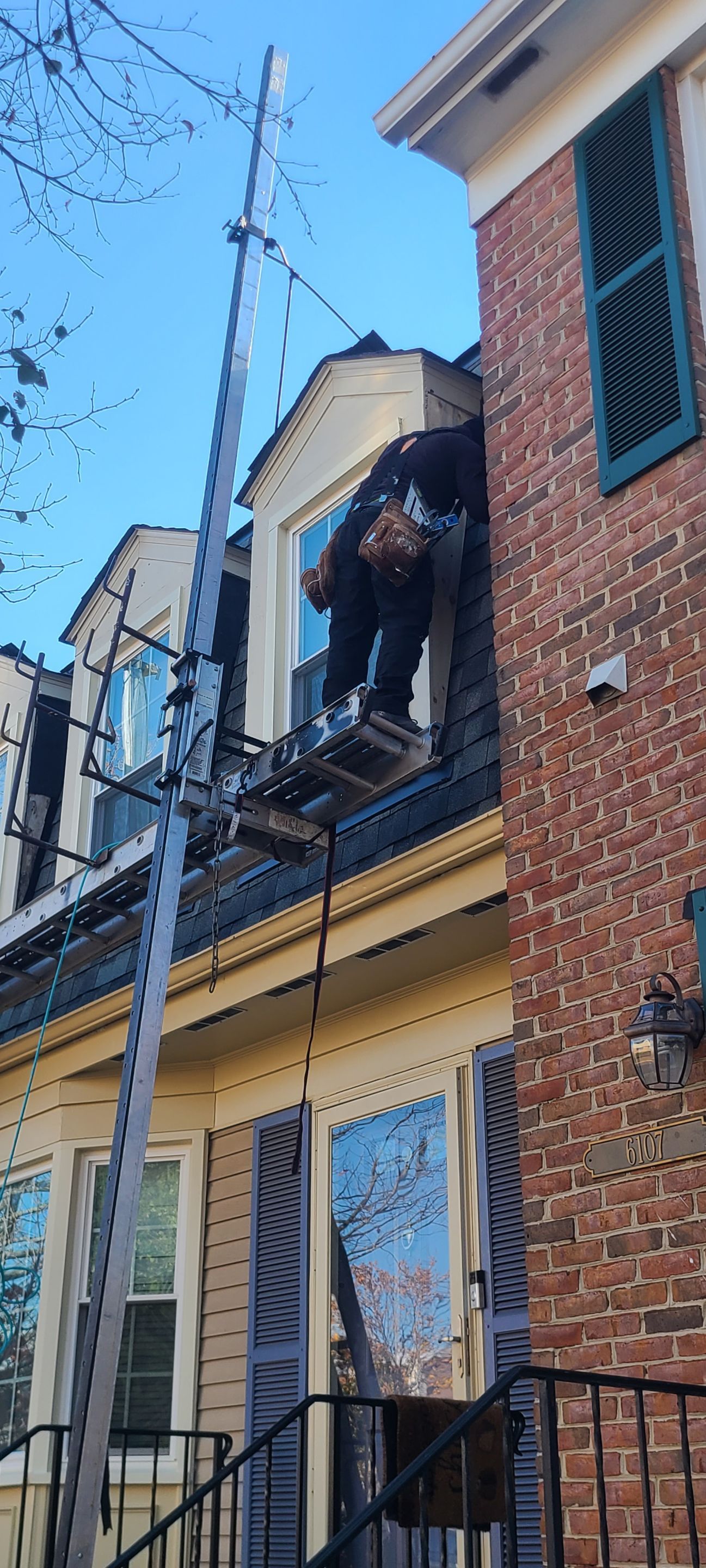 Alexandria: Residential Roof Replacement with CertainTeed Landmark Pro in Max Def Georgetown Gray by RM Banning, Inc.