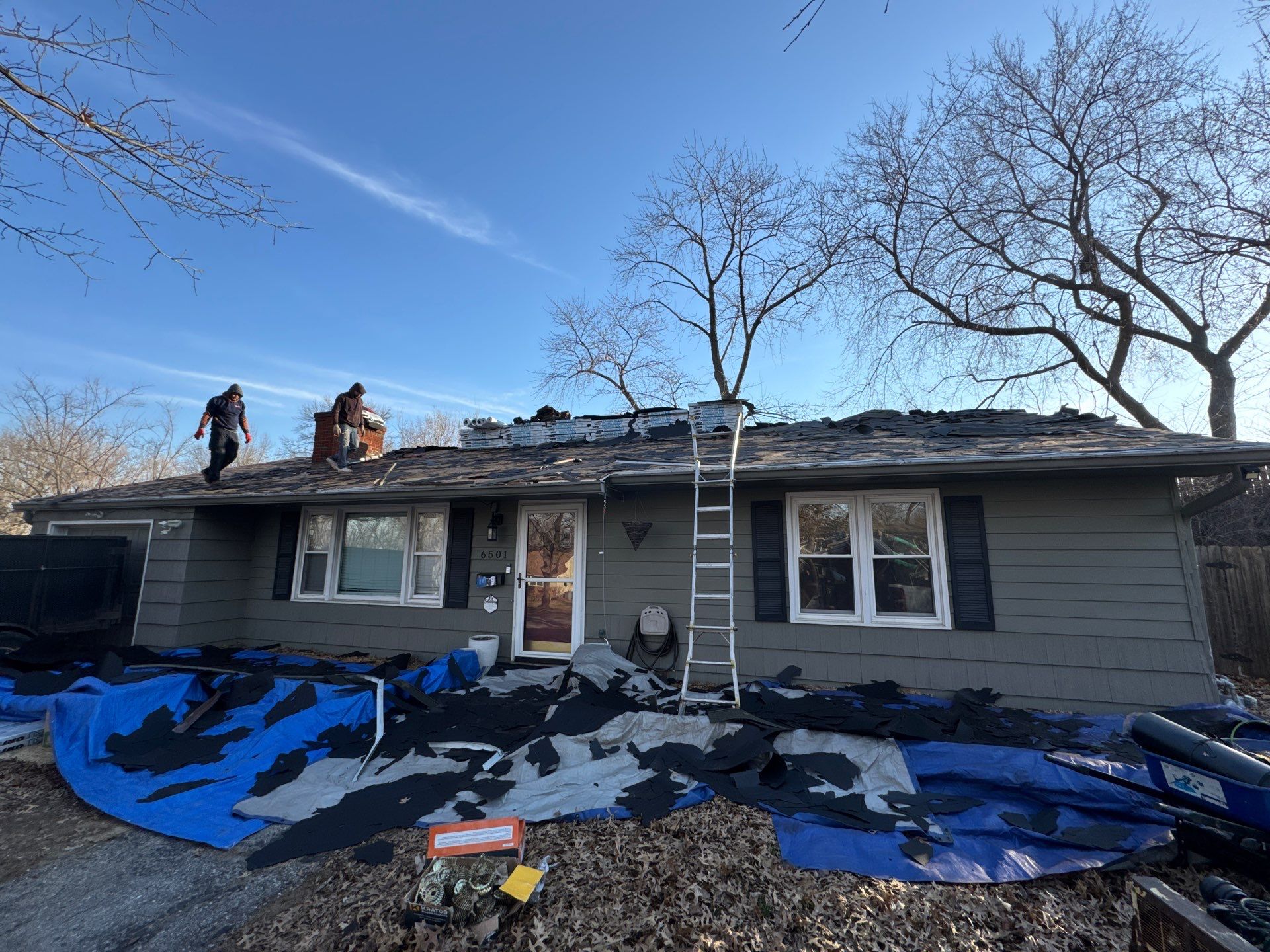 Storm Damage repair in Kansas City Missouri  IKO Dynasty Roof by EEC  Windows, Siding & Roofing 