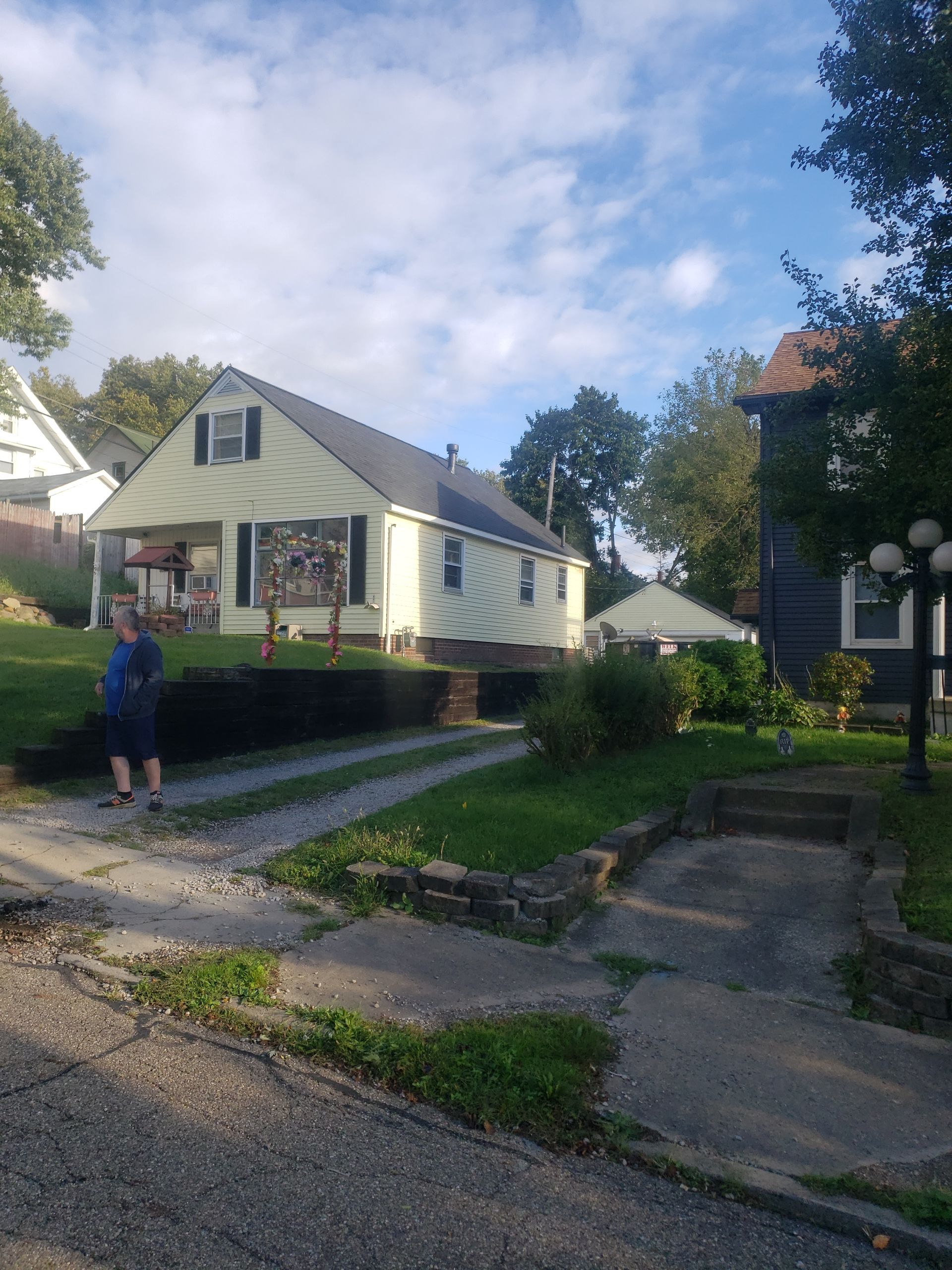 Atlas Pinnacle Color: Printine Scotchgard Black Drip Edge: Black by Eagle Eye Roofing