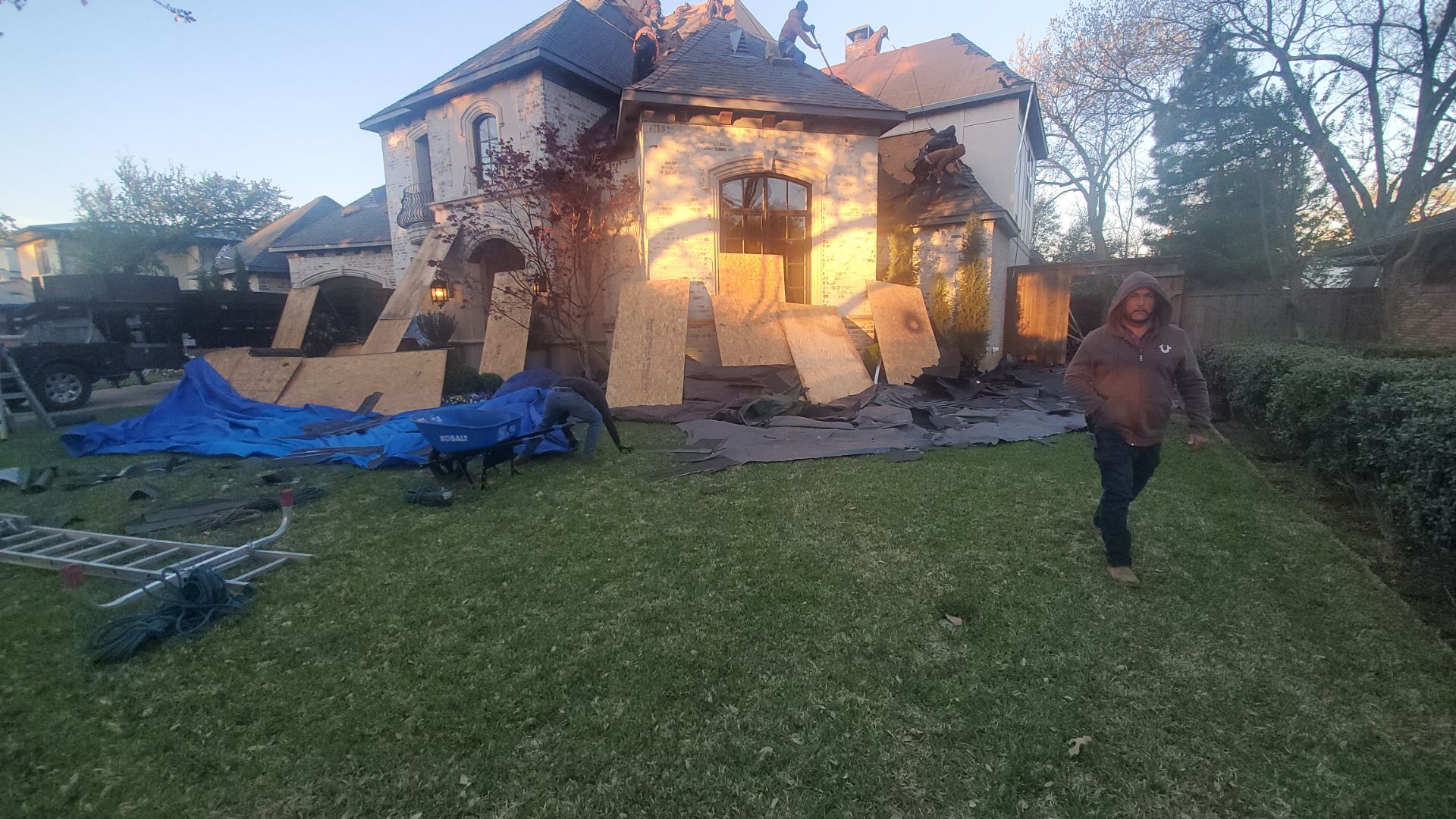 Project in Dallas by Armor Roofing | Exteriors