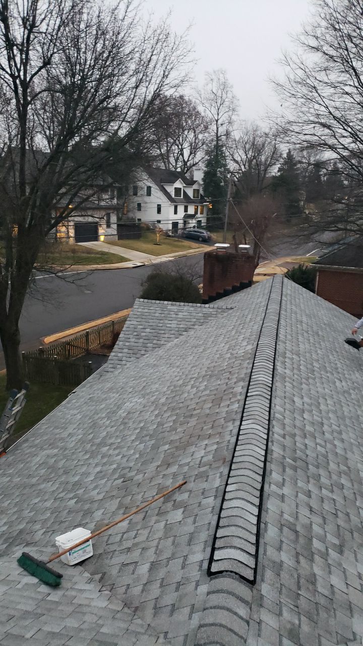 Arlington: CertainTeed Landmark Designer Shingles in Cobblestone Gray by RM Banning, Inc.