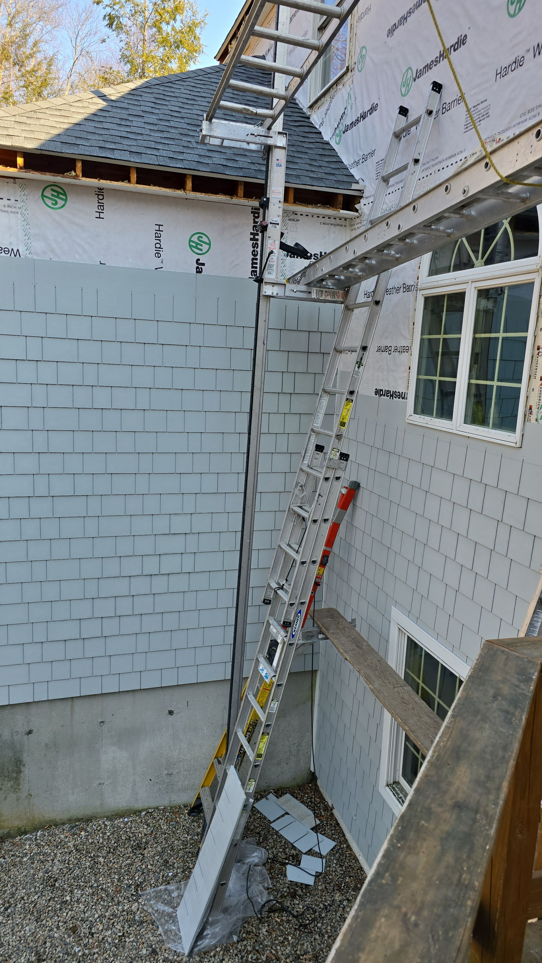 Siding and roof replacement in Framingham, Ma by UBrothers Construction