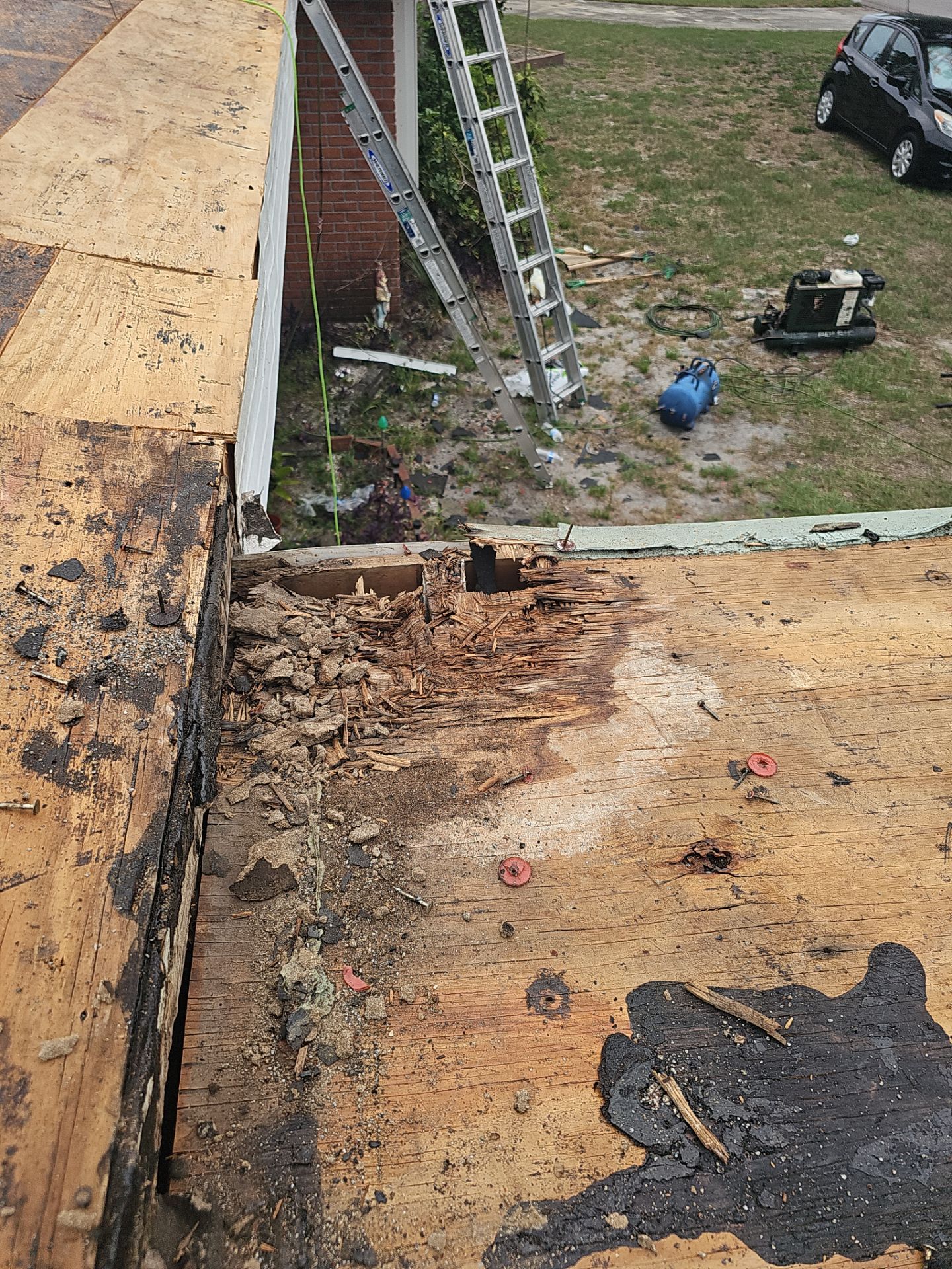 Project in St. Petersburg 33714 by Mitchell Roofing Company LLC 