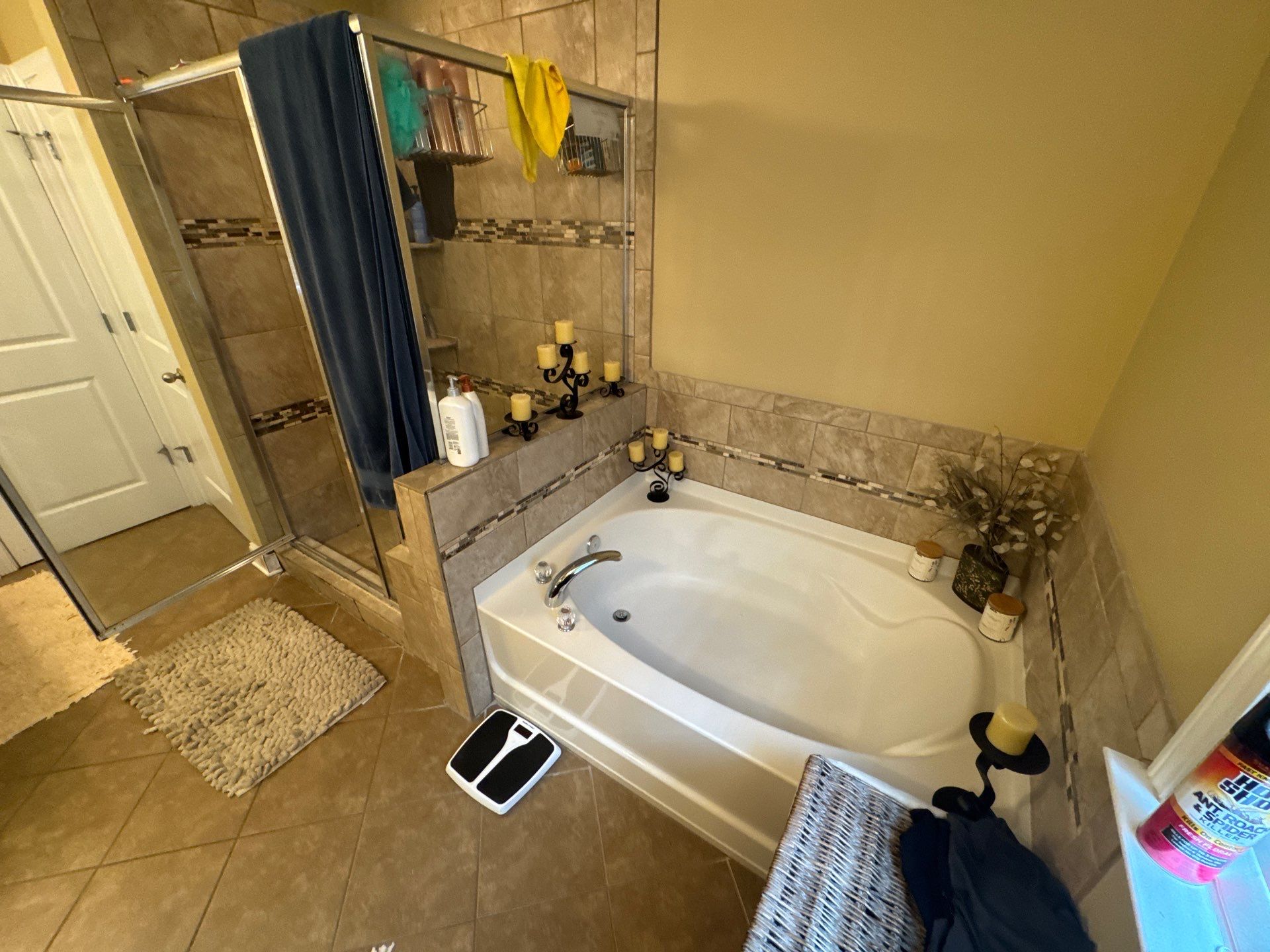 Master bathroom renovation by Prudencio