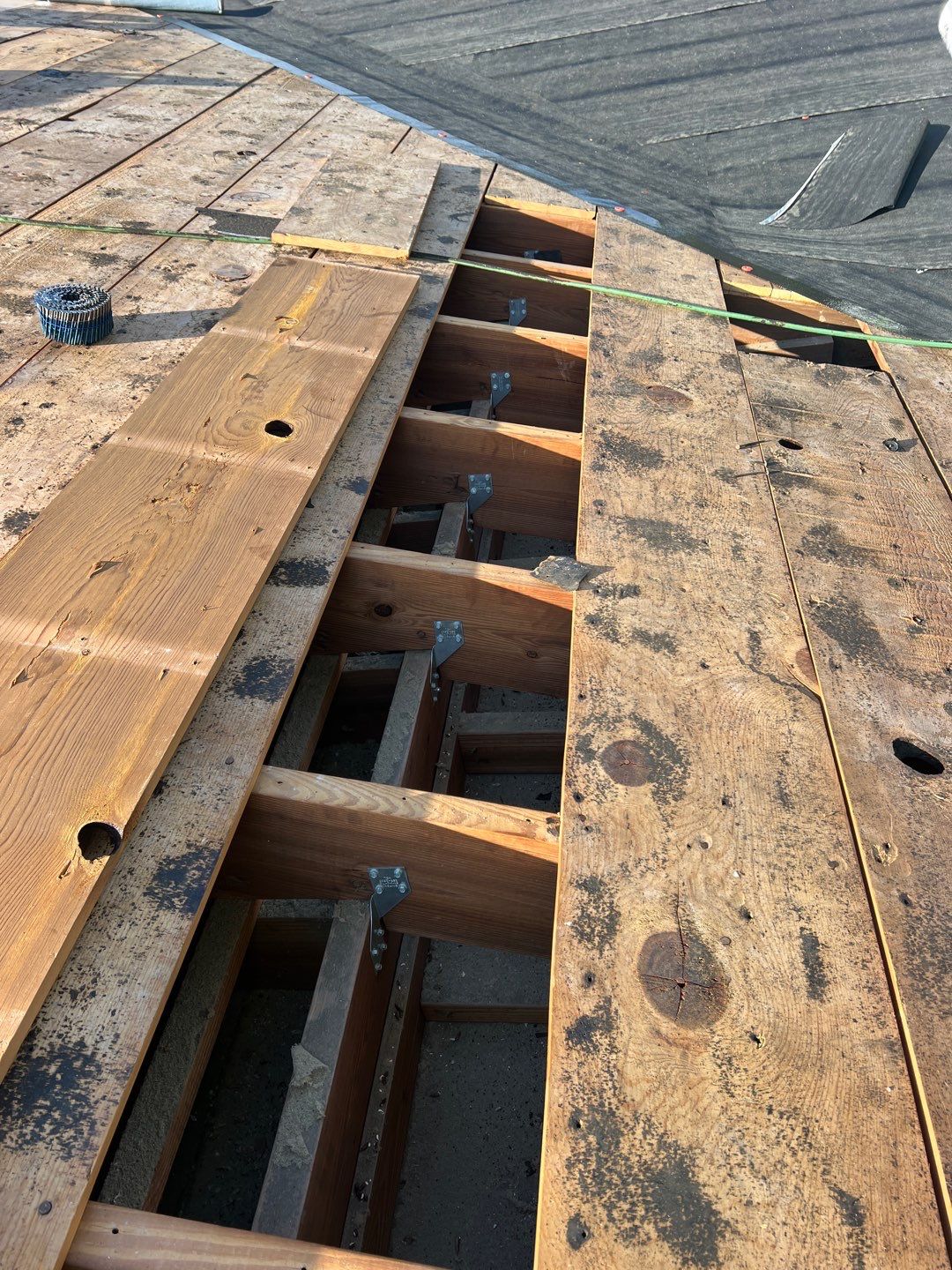 Project in St. Petersburg 33710 by Mitchell Roofing Company LLC 