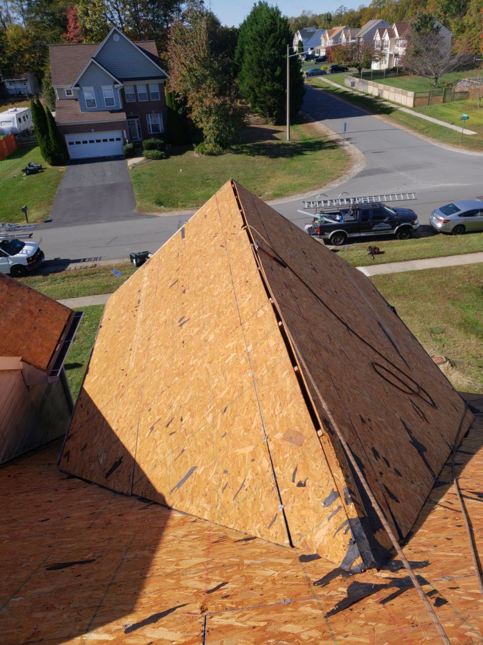 Woodbridge: CertainTeed Landmark Designer Shingles in Cottage Red by RM Banning, Inc.