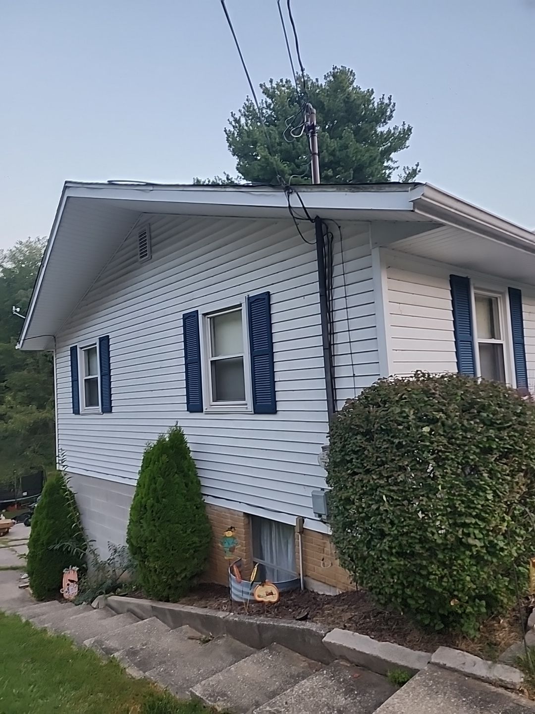 ATLAS PINNACLE COLOR: PEWTER by Eagle Eye Roofing