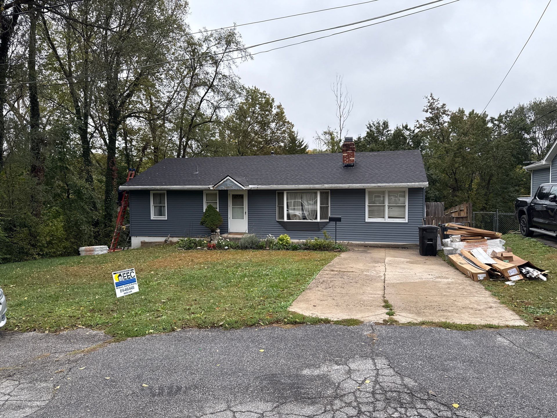 Feeling Blue in Weston Mo - Time for a Makeover by EEC Windows, Siding & Roofing