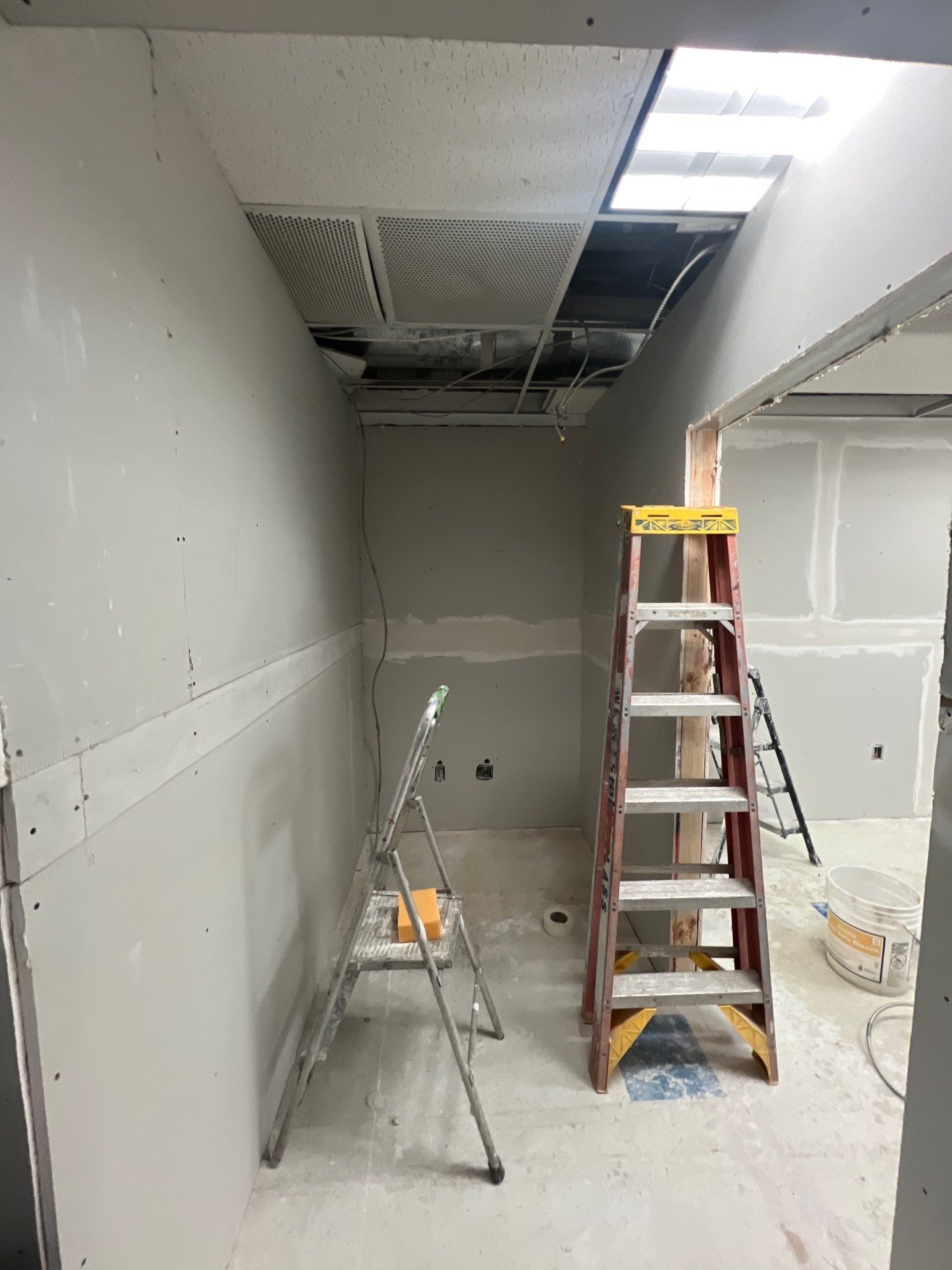 C-Store renovation at Dallas Life by EL-GC LLC 