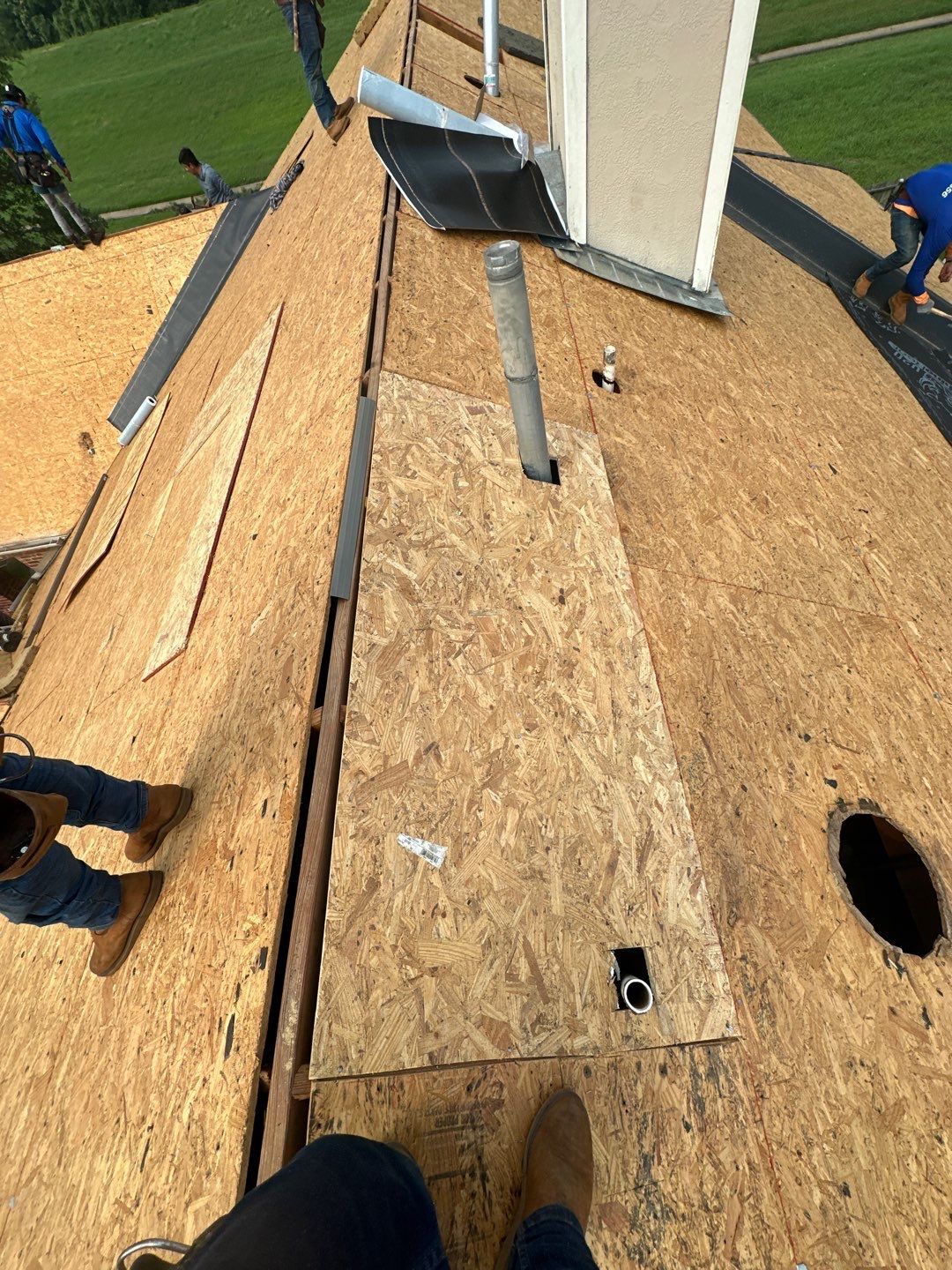Residential Roofing Installation using Owen's Corning Duration (Lifetime) Shingles by Roof Repair Company