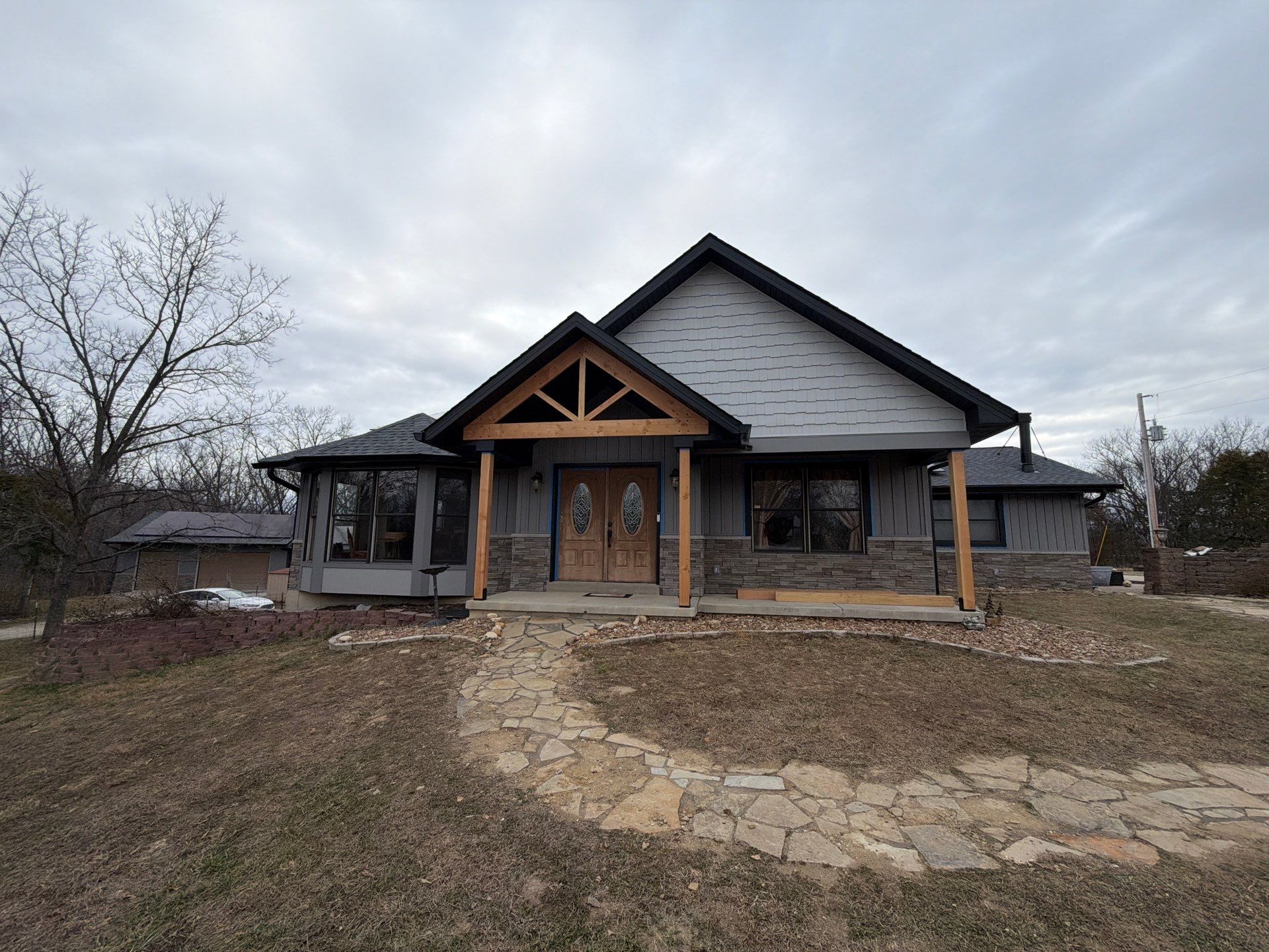 Project in Defiance by Acute Roofing And Exteriors 